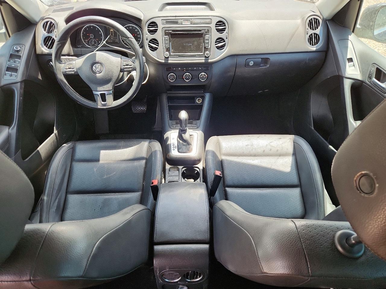 2013 Volkswagen Tiguan S Blue vin: WVGAV3AX4DW608184