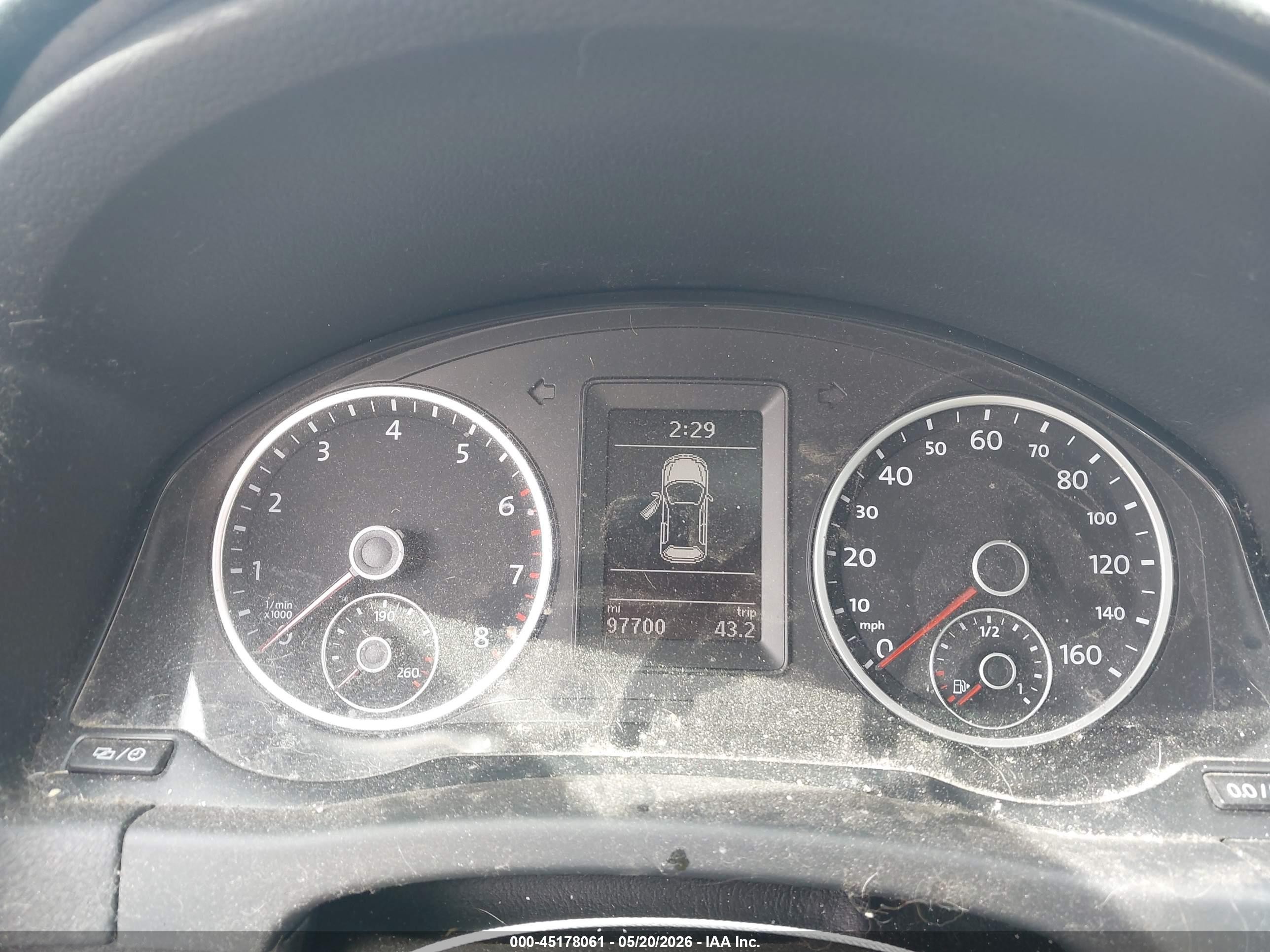 2013 Volkswagen Tiguan S Silver vin: WVGAV3AX4DW609626