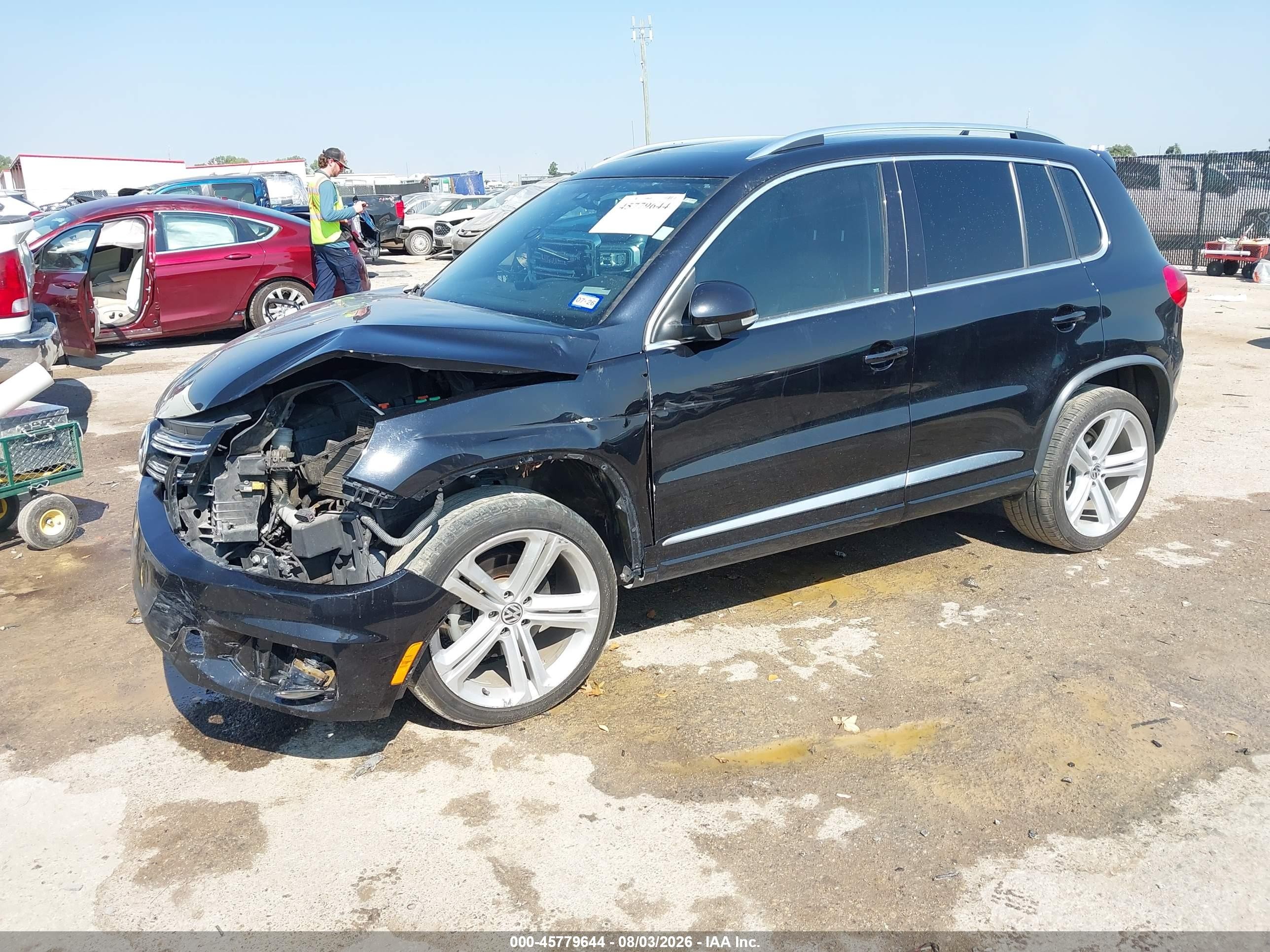 2014 Volkswagen Tiguan R-line Black vin: WVGAV3AX4EW054551