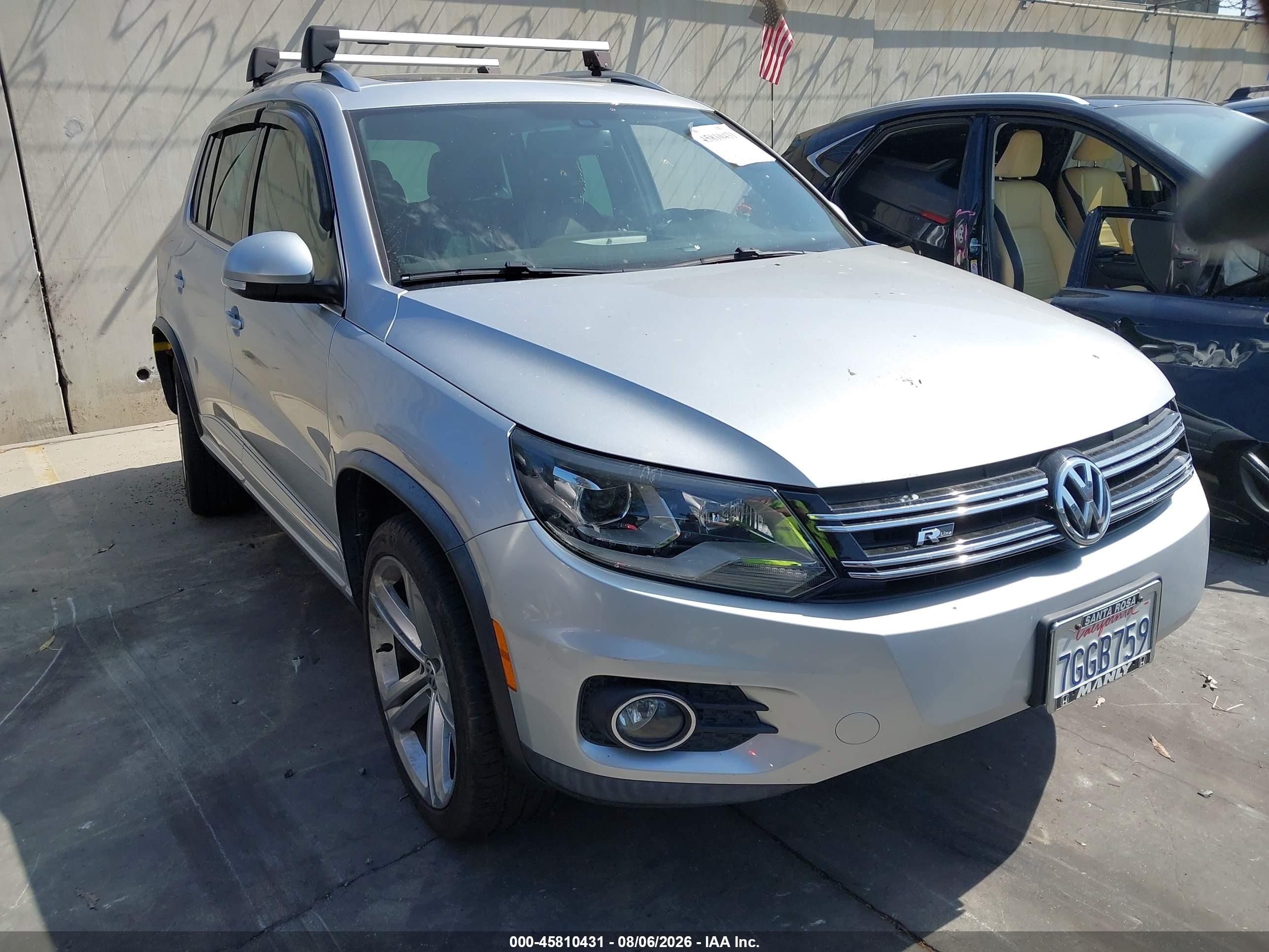 2014 Volkswagen Tiguan R-line Silver vin: WVGAV3AX4EW063895