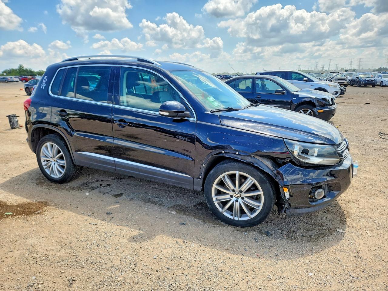 2014 Volkswagen Tiguan S Черный vin: WVGAV3AX4EW532046