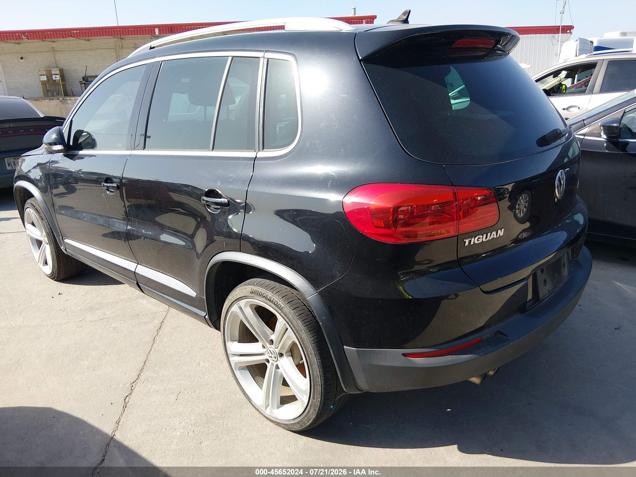 2014 Volkswagen Tiguan R-line Black vin: WVGAV3AX4EW558727