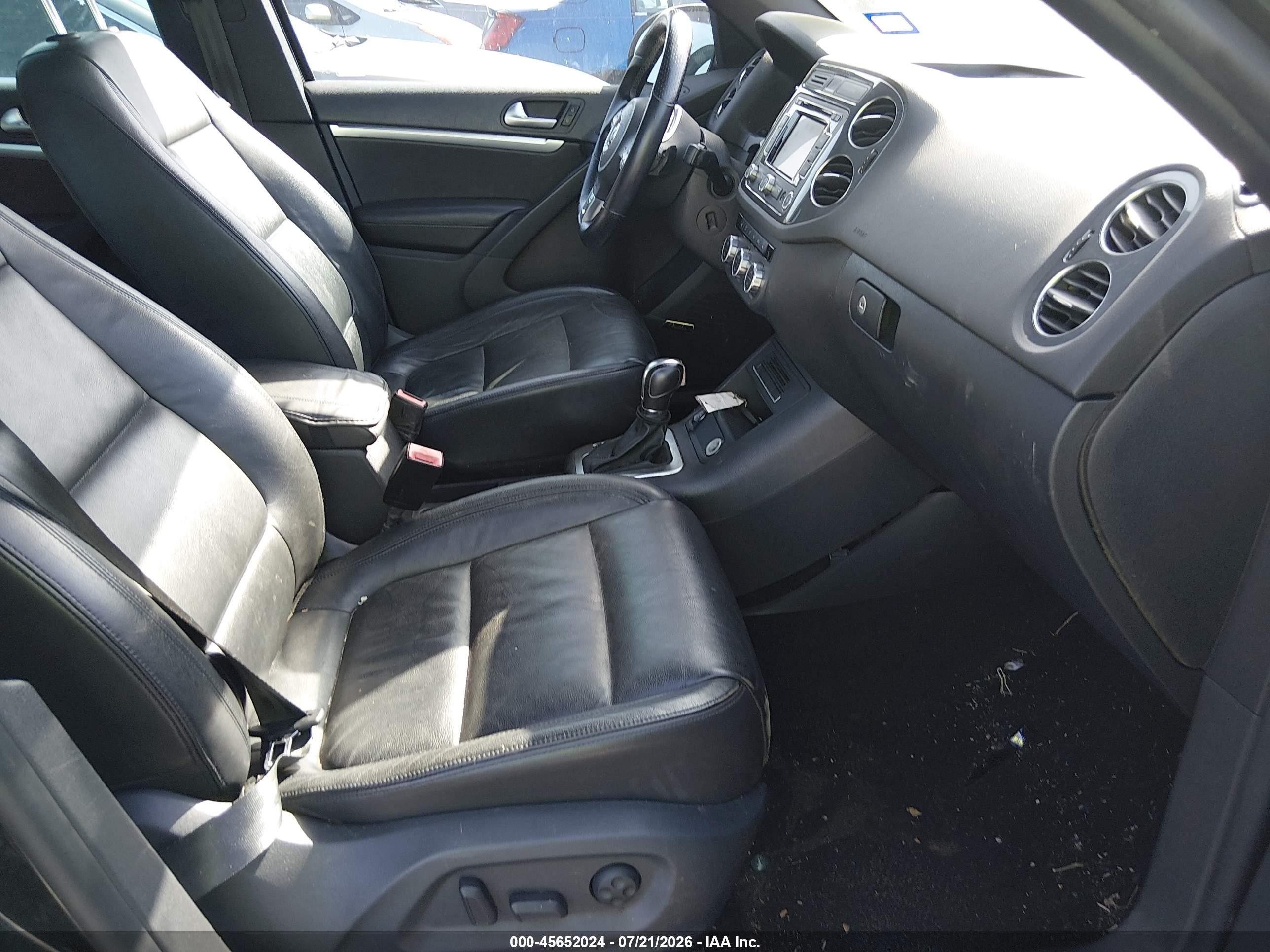 2014 Volkswagen Tiguan R-line Black vin: WVGAV3AX4EW558727