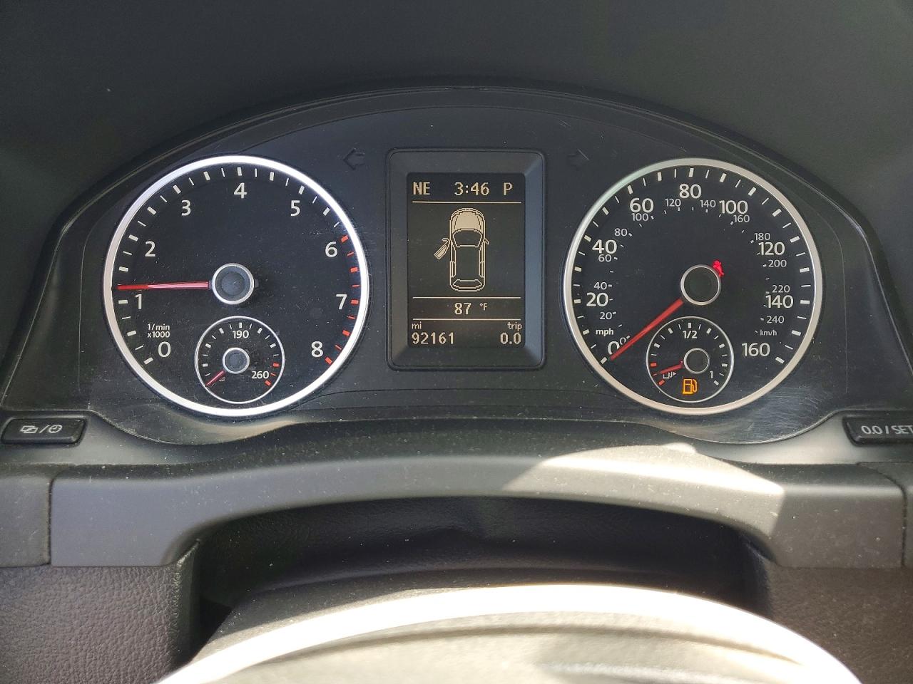 2014 Volkswagen Tiguan S White vin: WVGAV3AX4EW560199