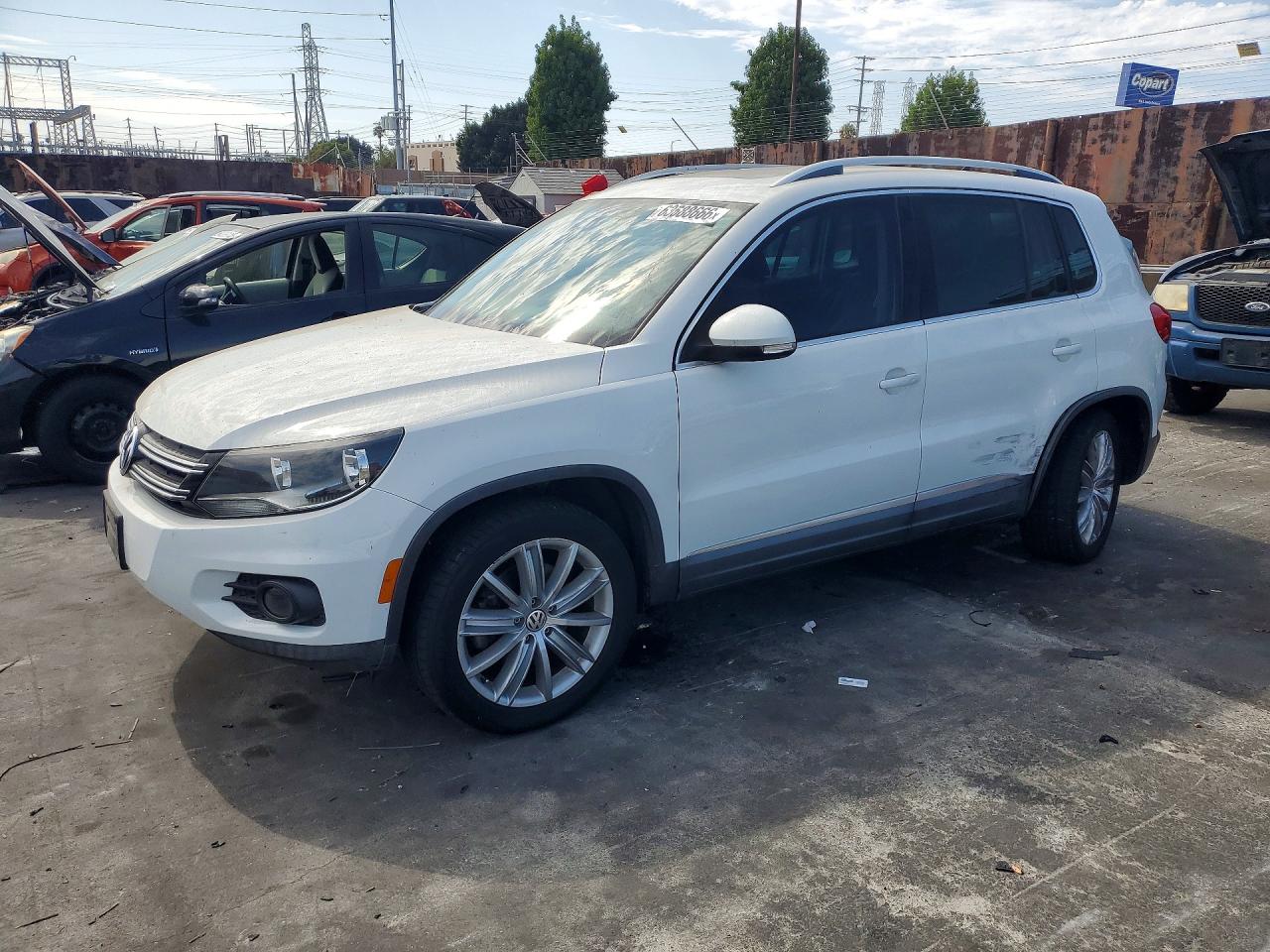 2014 Volkswagen Tiguan S White vin: WVGAV3AX4EW560199