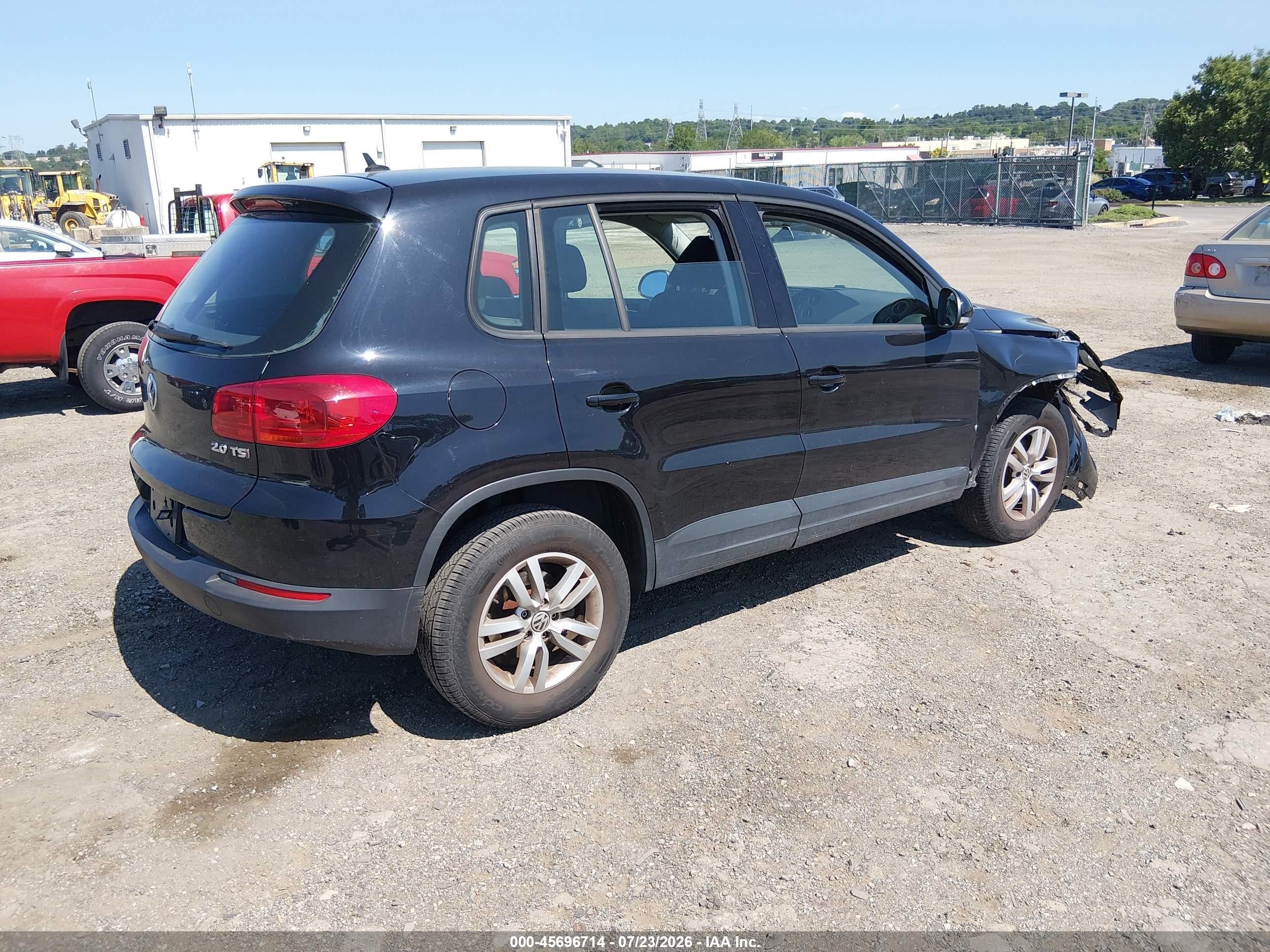 2014 Volkswagen Tiguan S Black vin: WVGAV3AX4EW593218