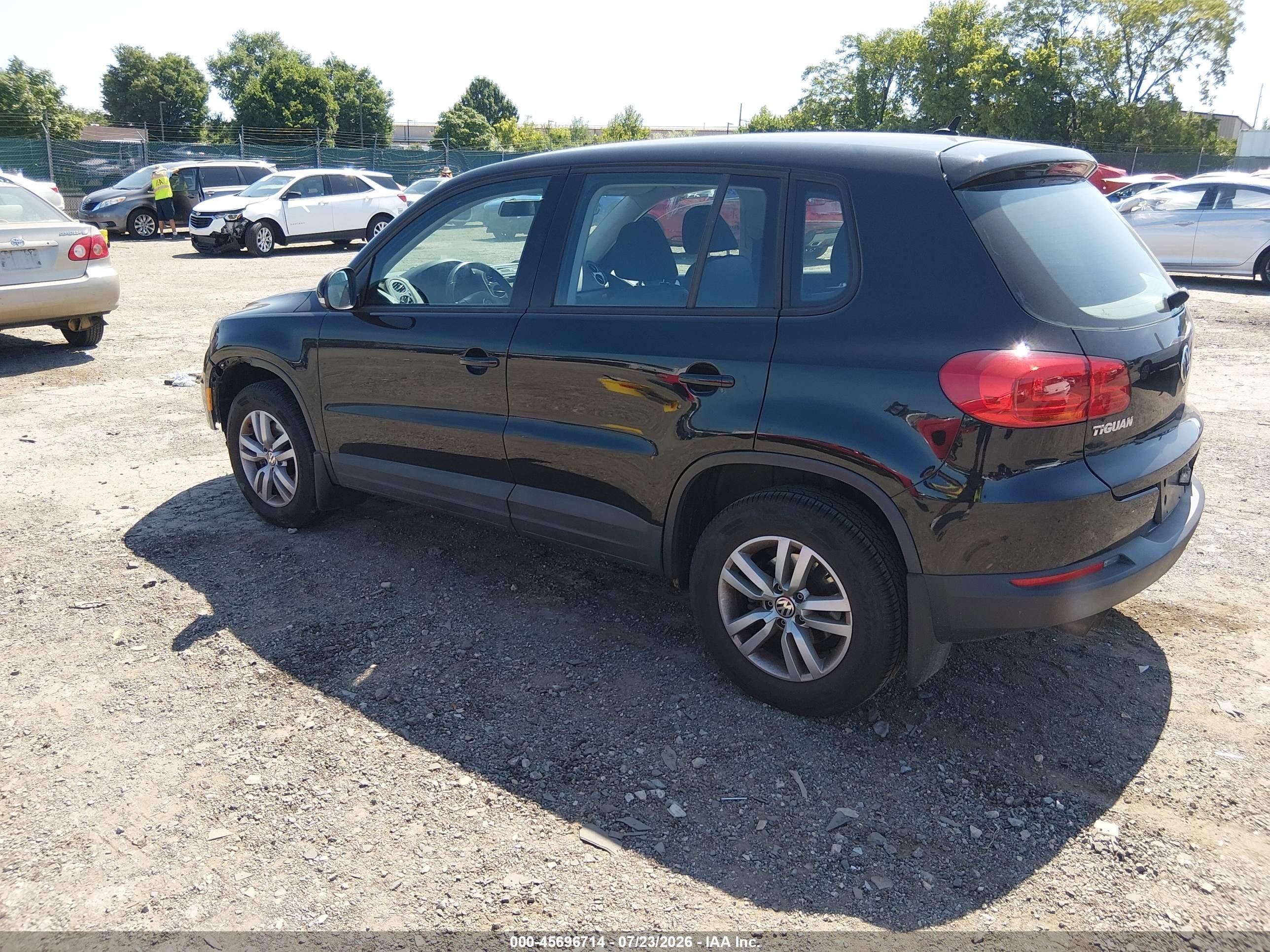 2014 Volkswagen Tiguan S Black vin: WVGAV3AX4EW593218