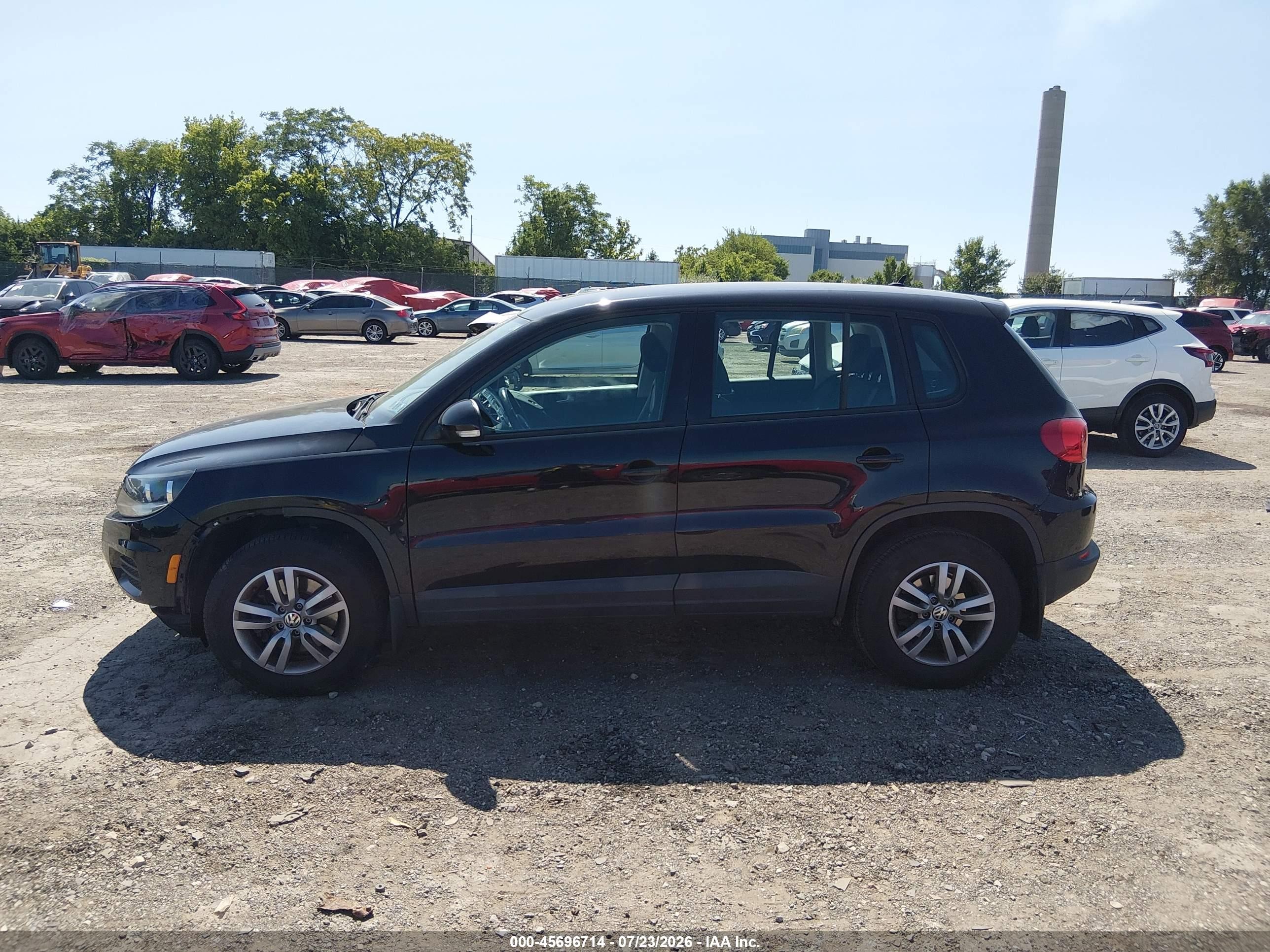 2014 Volkswagen Tiguan S Black vin: WVGAV3AX4EW593218