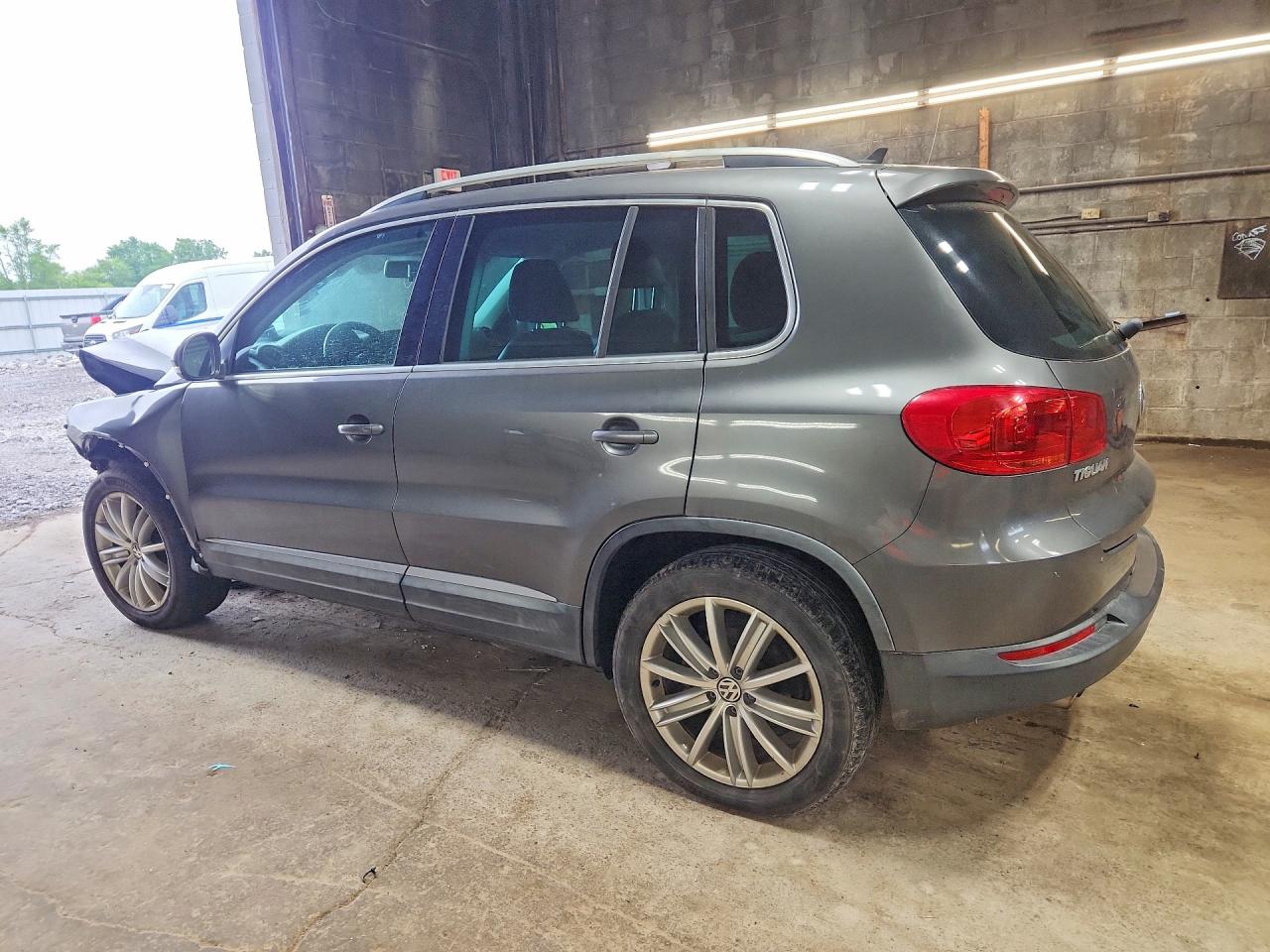2014 Volkswagen Tiguan S Gray vin: WVGAV3AX4EW616514