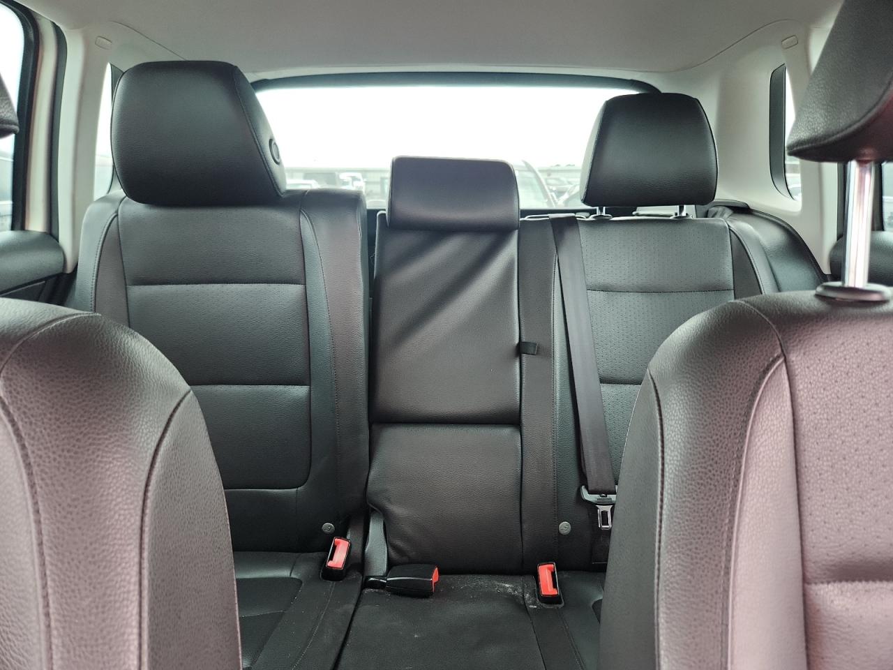 2013 Volkswagen Tiguan S Silver vin: WVGAV3AX5DW617248