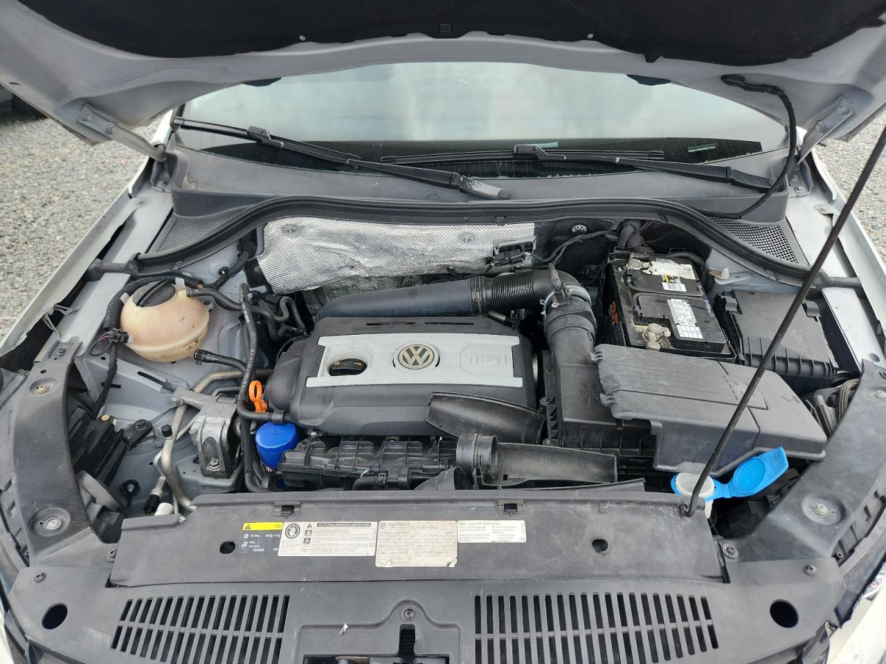 2013 Volkswagen Tiguan S Silver vin: WVGAV3AX5DW617248