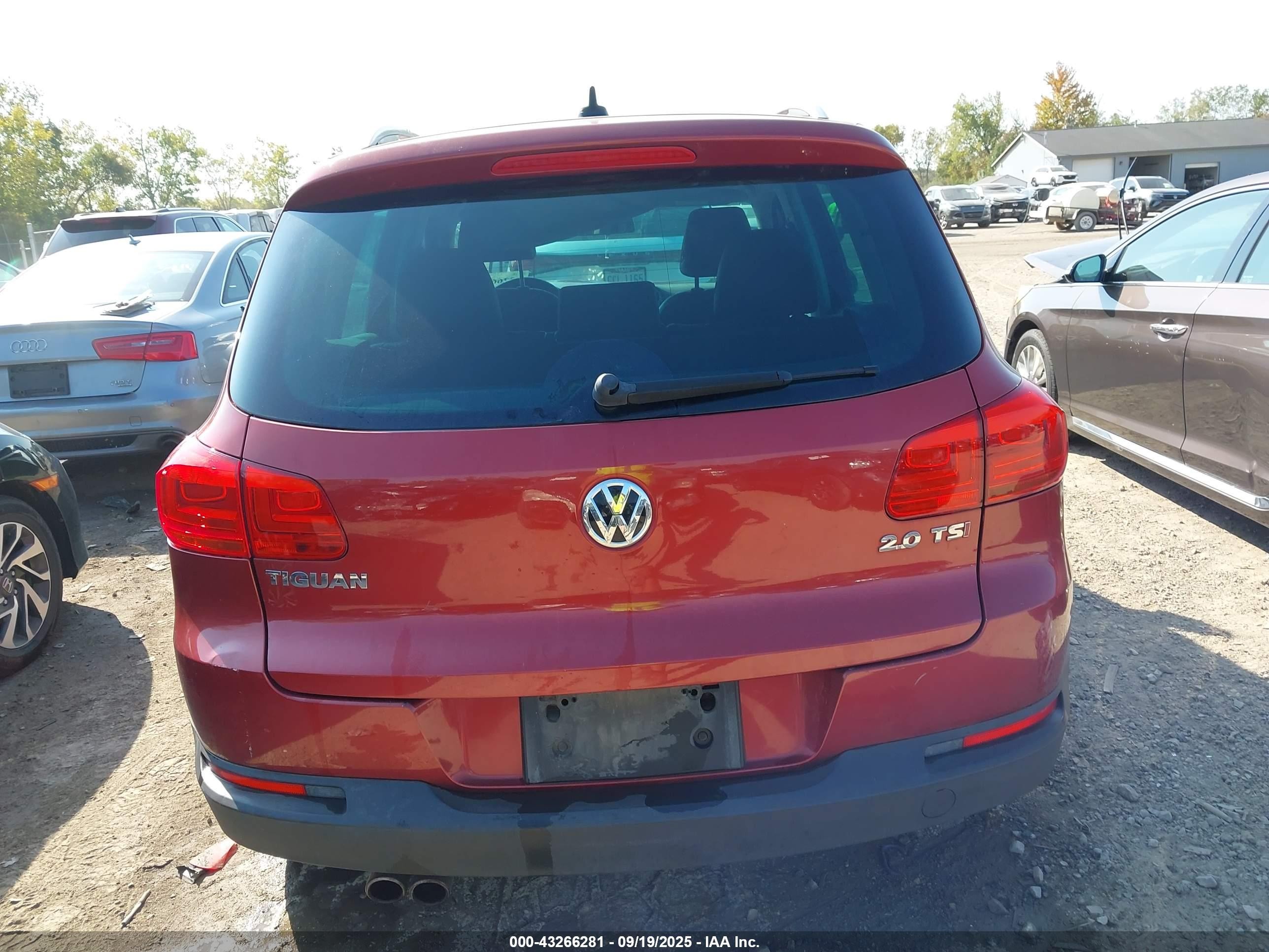 2014 Volkswagen Tiguan Sel Red vin: WVGAV3AX5EW110934