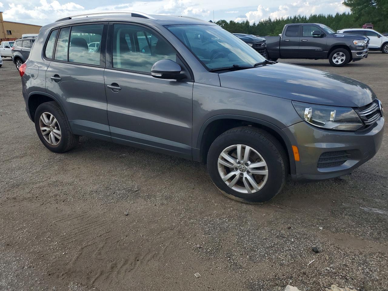2014 Volkswagen Tiguan S Silver vin: WVGAV3AX5EW507026