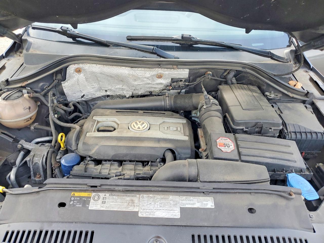 2014 Volkswagen Tiguan S Silver vin: WVGAV3AX5EW507026