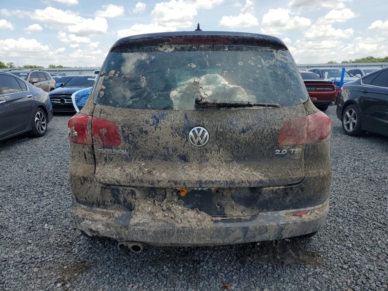 2014 Volkswagen Tiguan S Gray vin: WVGAV3AX5EW519368