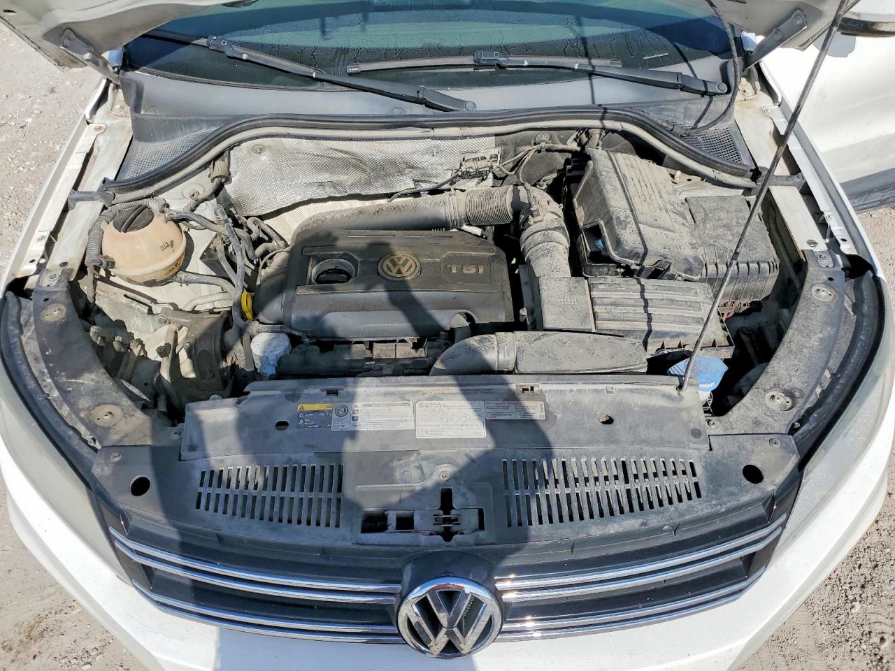 2014 Volkswagen Tiguan S Белый vin: WVGAV3AX5EW542665