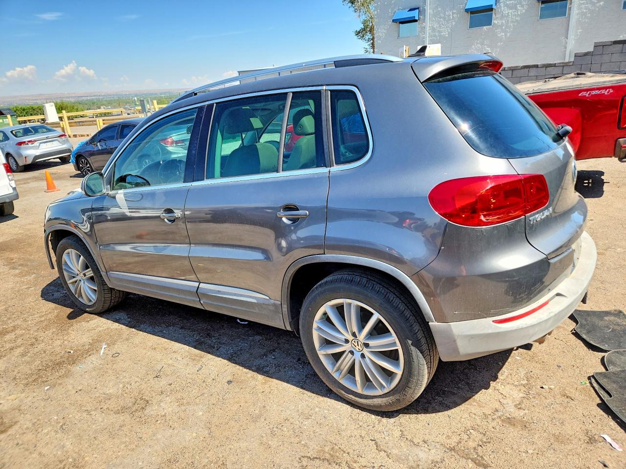 2013 Volkswagen Tiguan S Gray vin: WVGAV3AX6DW572241