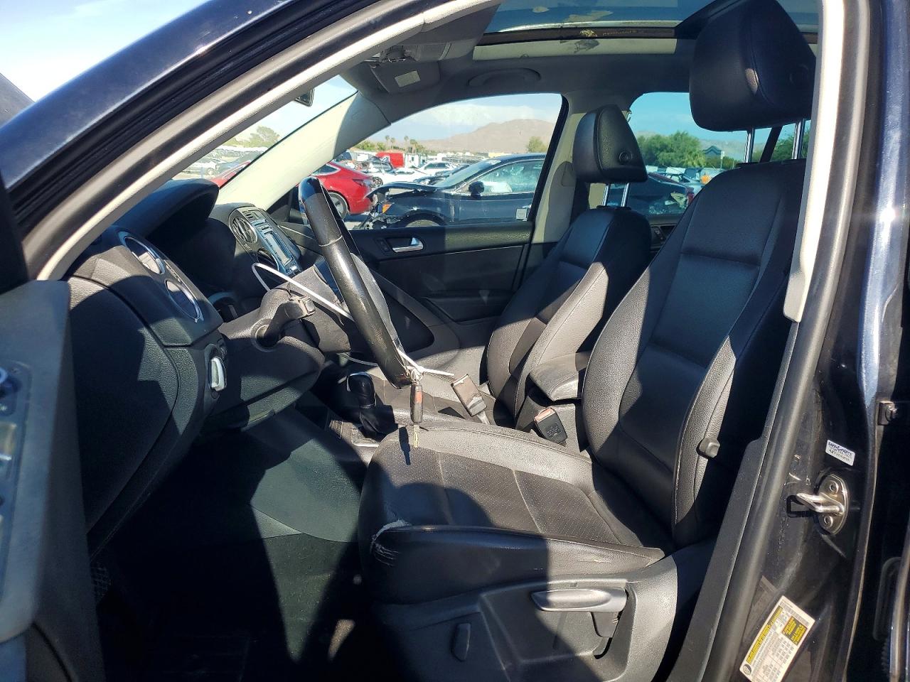 2013 Volkswagen Tiguan S Black vin: WVGAV3AX6DW598659