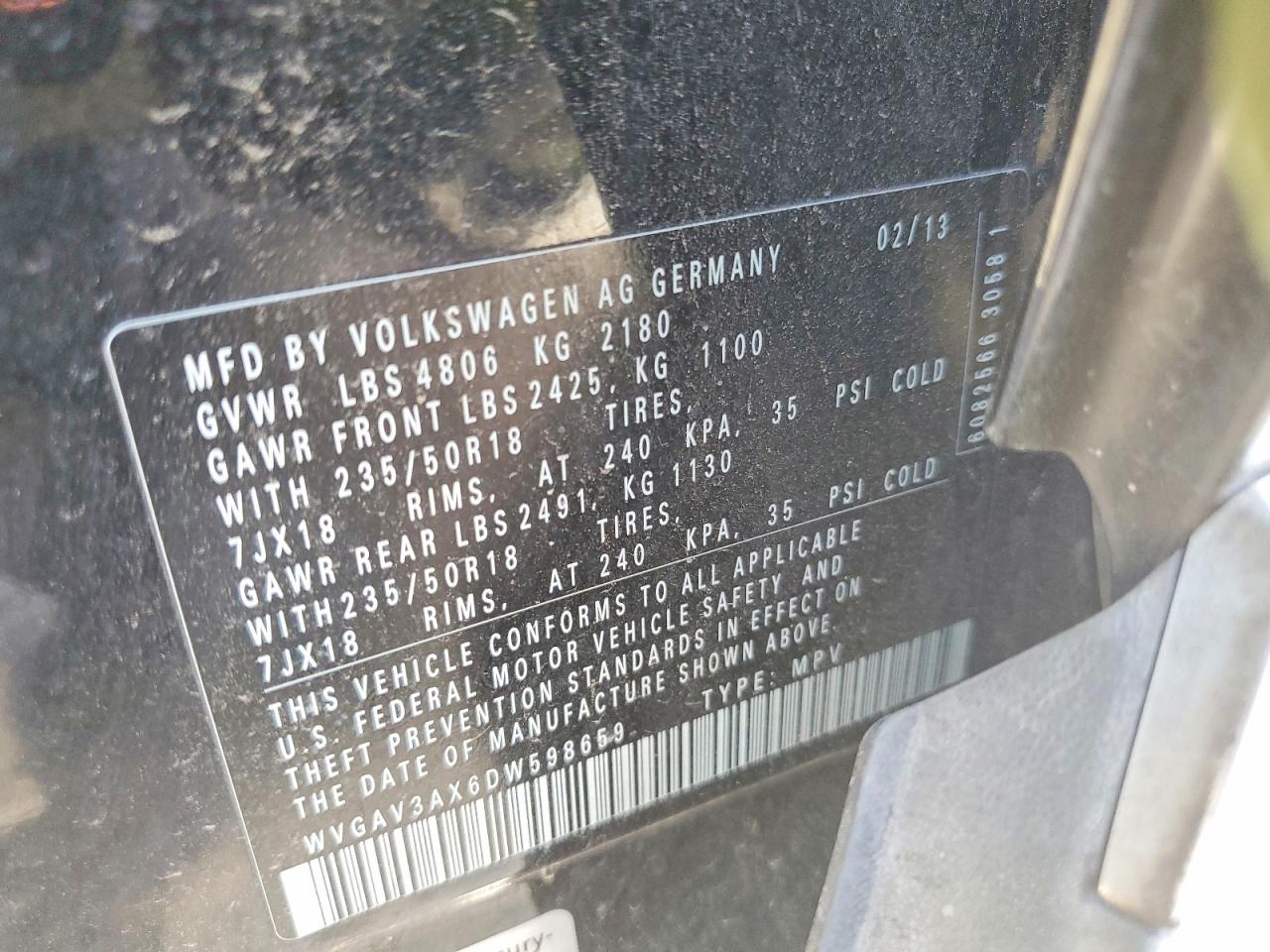2013 Volkswagen Tiguan S Черный vin: WVGAV3AX6DW598659