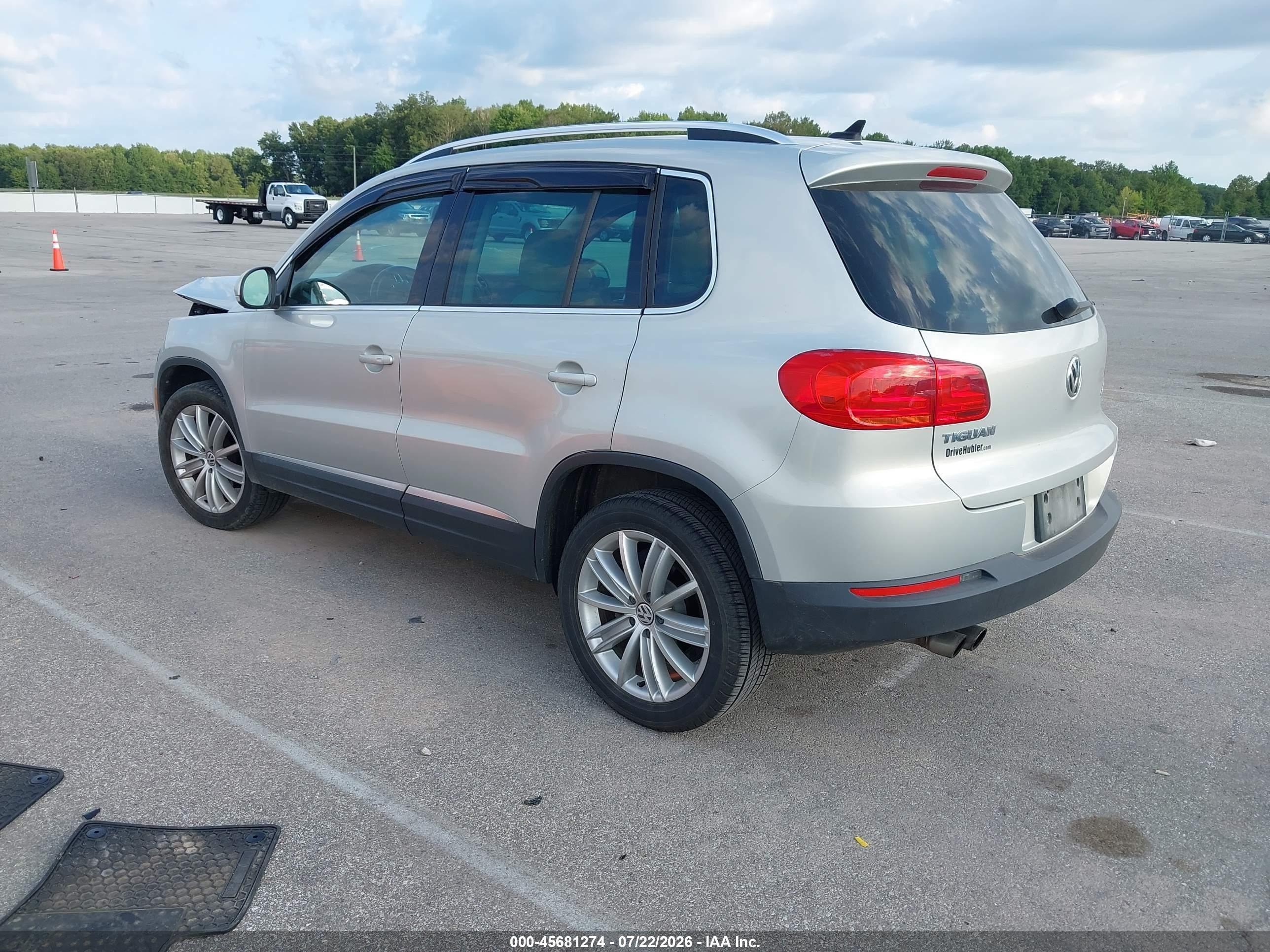 2014 Volkswagen Tiguan Se Silver vin: WVGAV3AX6EW521422