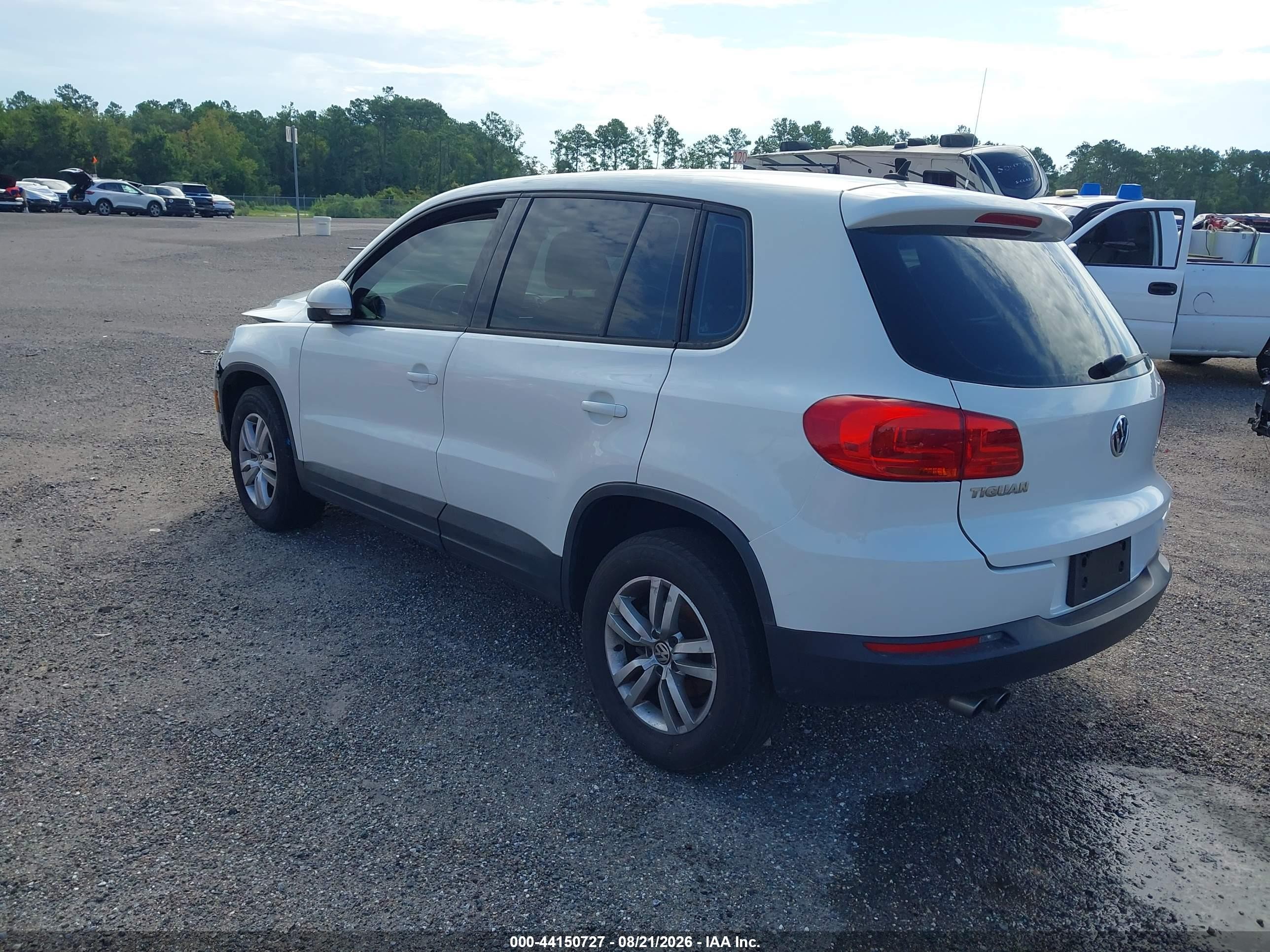 2014 Volkswagen Tiguan S White vin: WVGAV3AX6EW521808