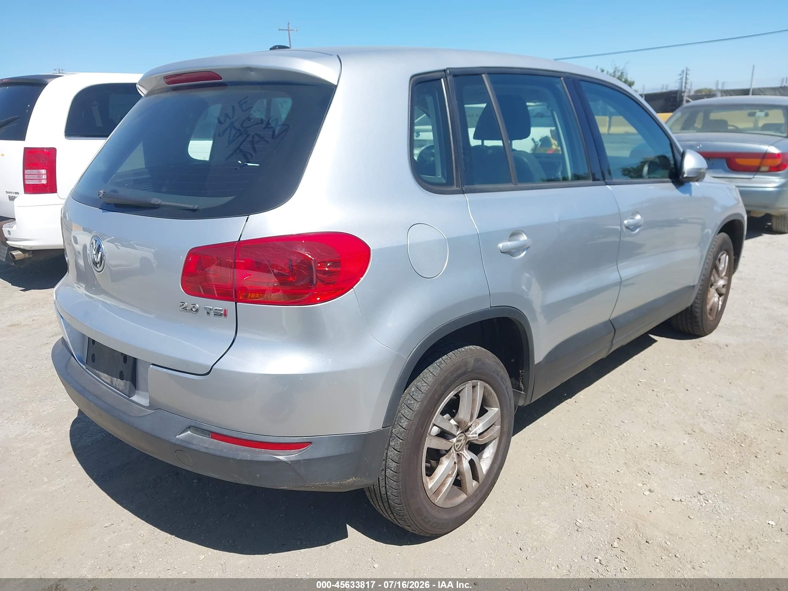 2014 Volkswagen Tiguan S Silver vin: WVGAV3AX6EW534865