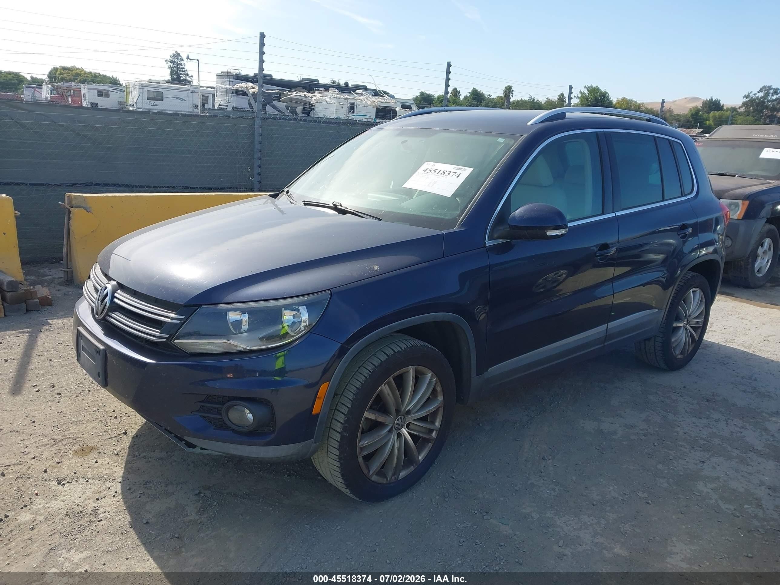 2014 Volkswagen Tiguan Se Blue vin: WVGAV3AX6EW553089