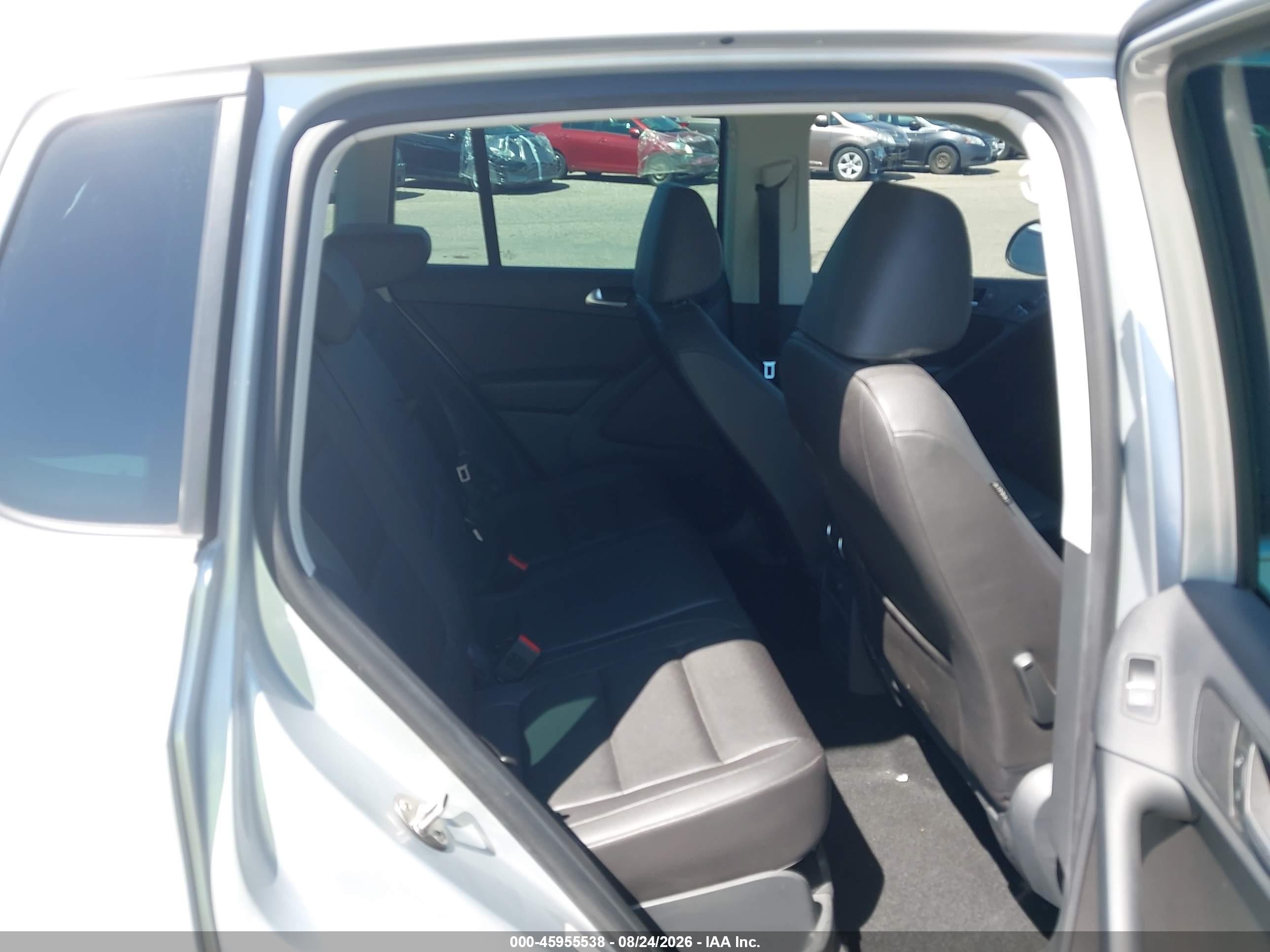 2014 Volkswagen Tiguan Se Серебряный vin: WVGAV3AX6EW562892