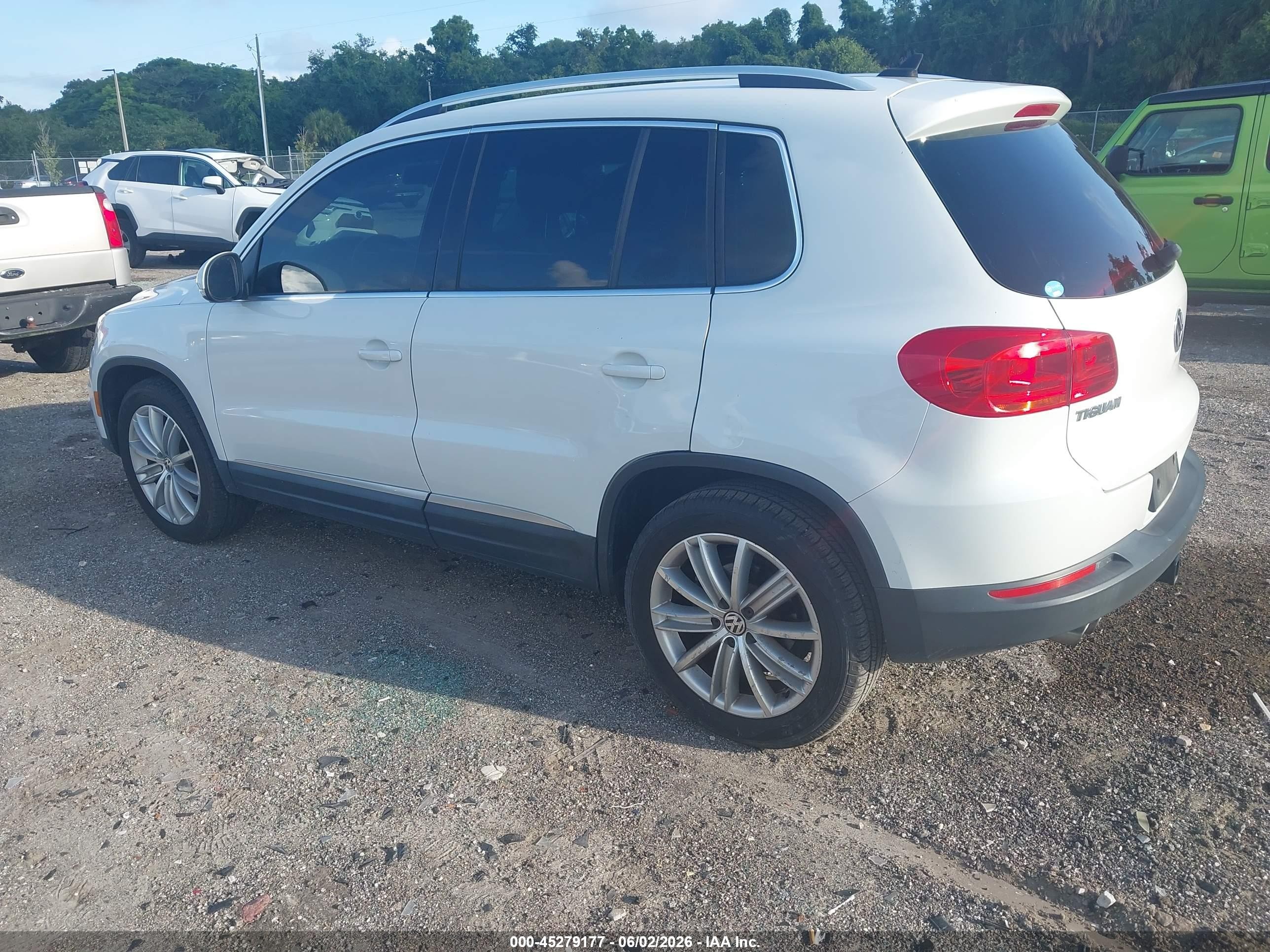 2014 Volkswagen Tiguan Se Белый vin: WVGAV3AX6EW572824