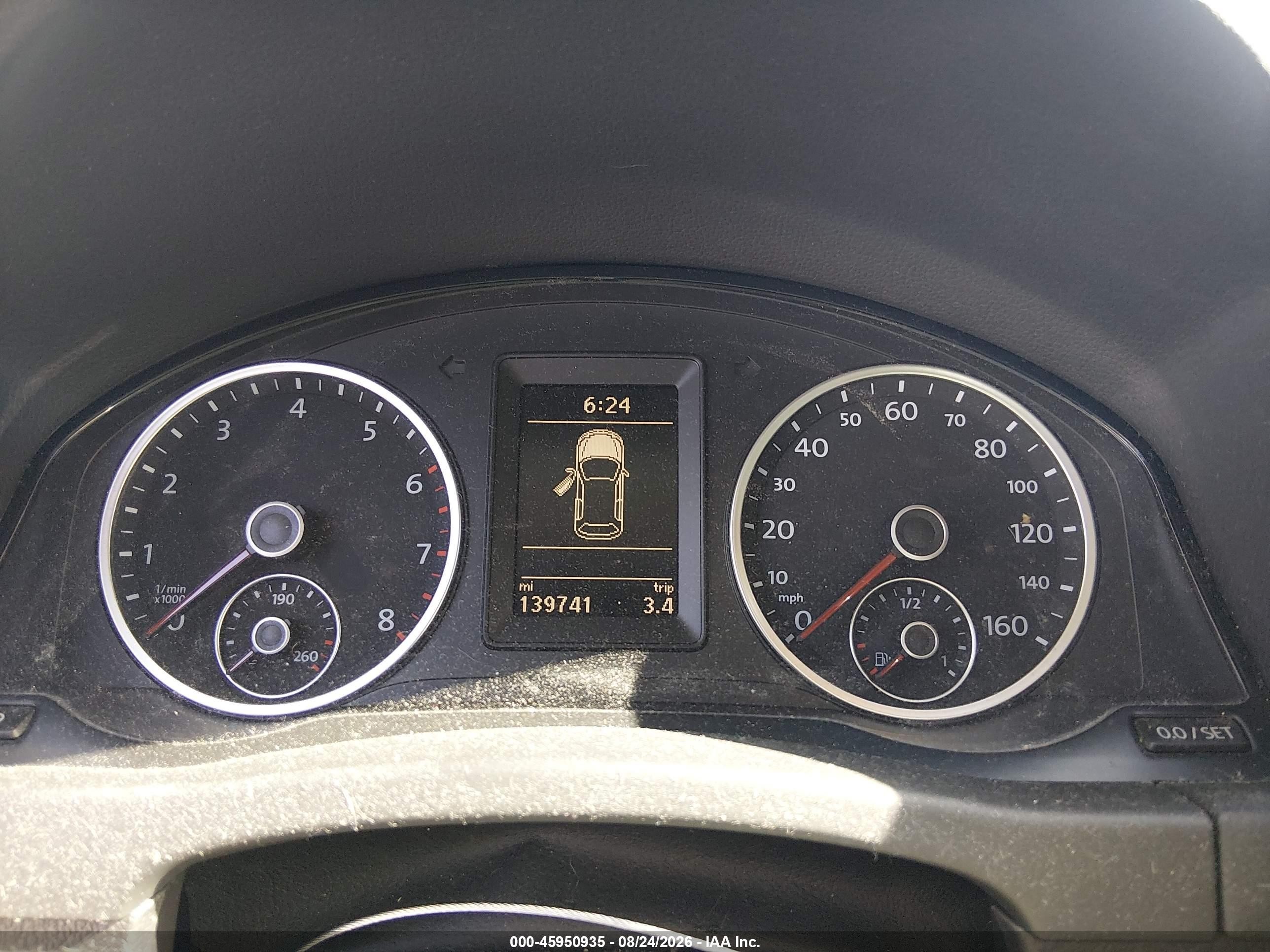 2013 Volkswagen Tiguan S Silver vin: WVGAV3AX7DW562740