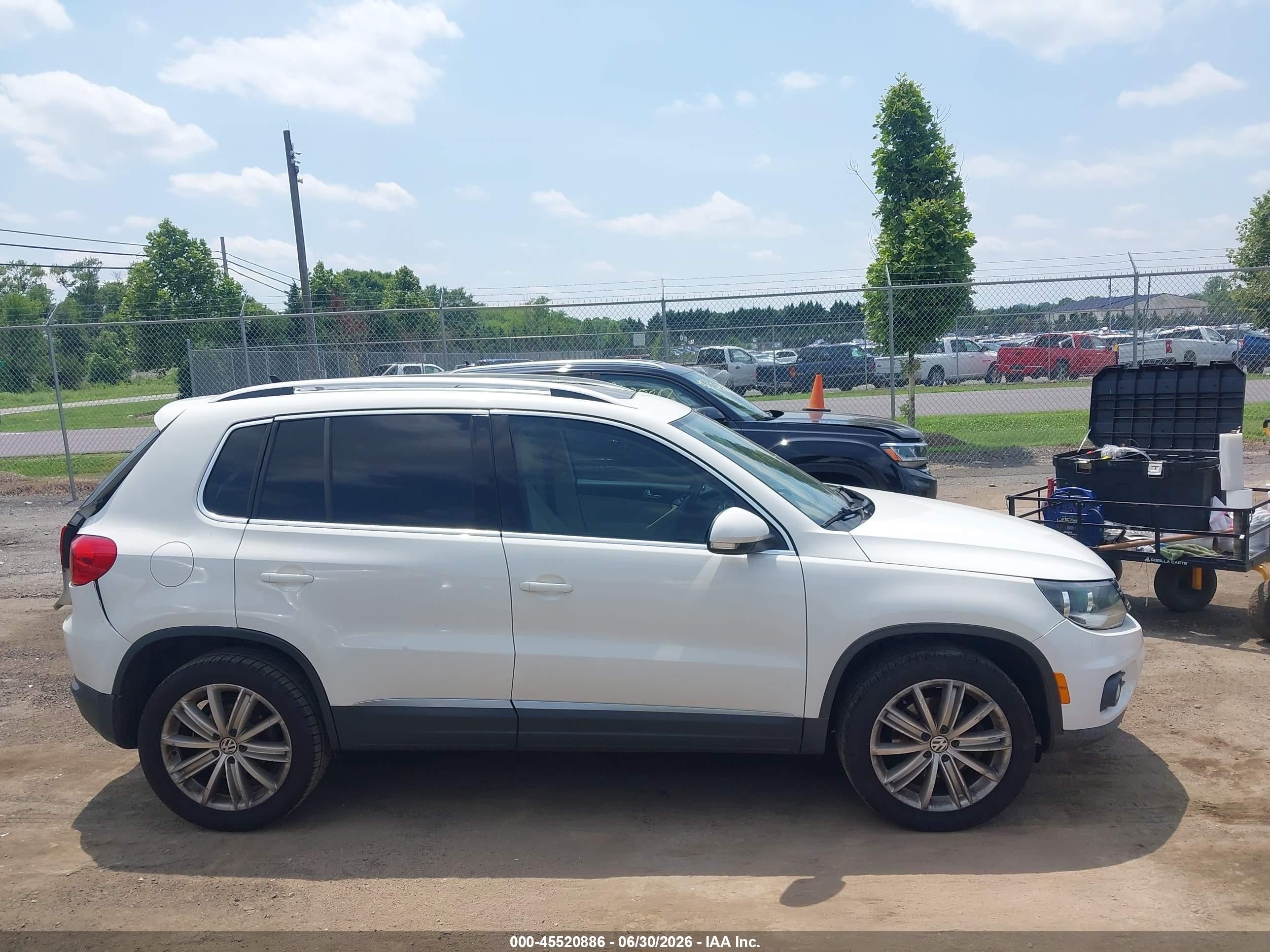 2013 Volkswagen Tiguan Se White vin: WVGAV3AX7DW563015