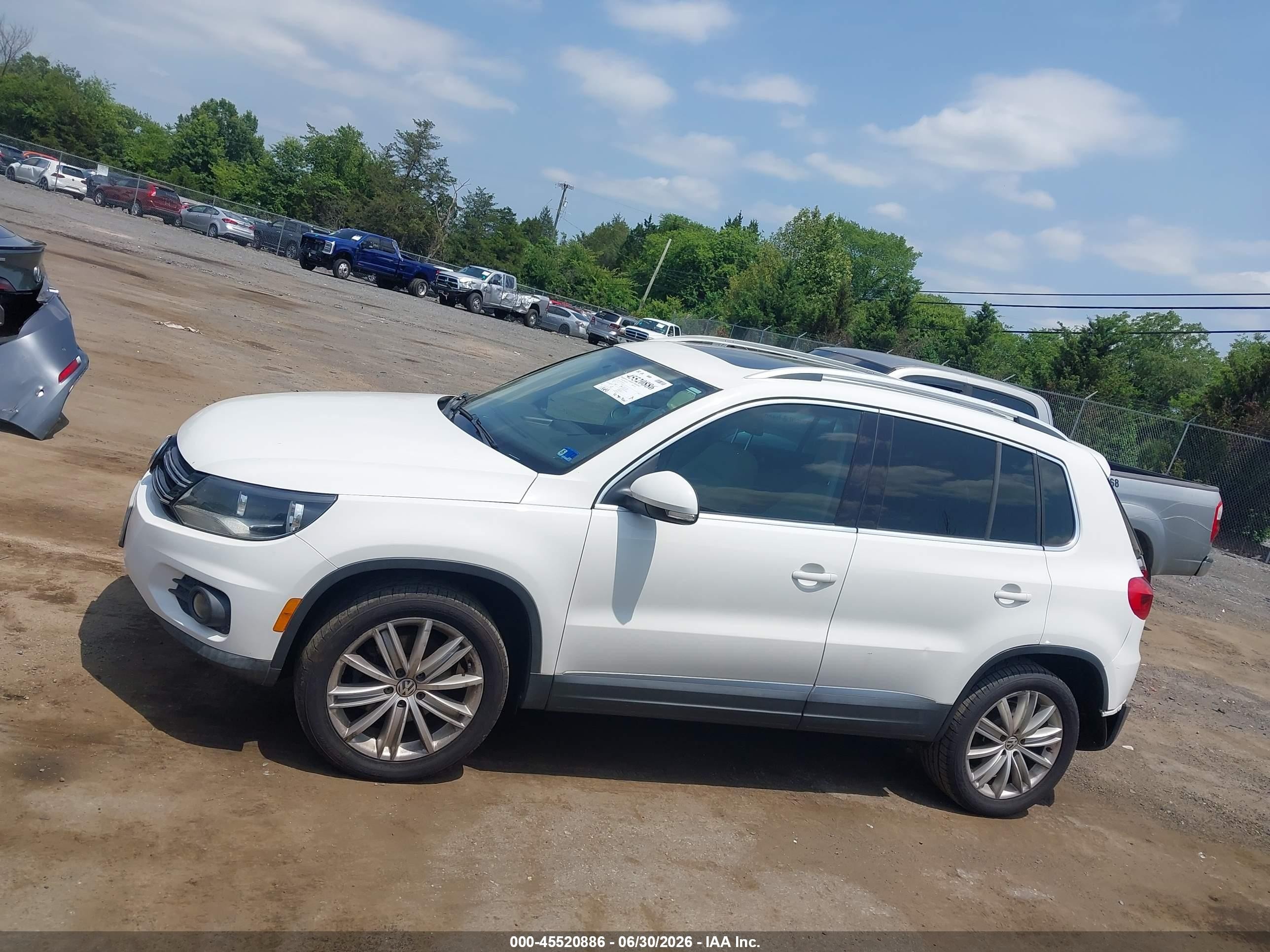 2013 Volkswagen Tiguan Se White vin: WVGAV3AX7DW563015