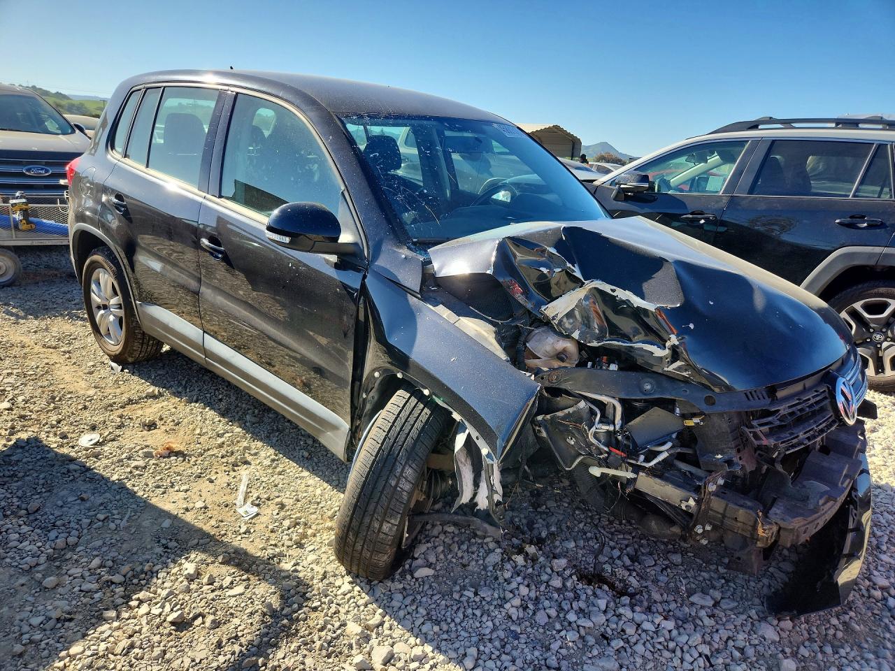 2013 Volkswagen Tiguan S Black vin: WVGAV3AX7DW567145