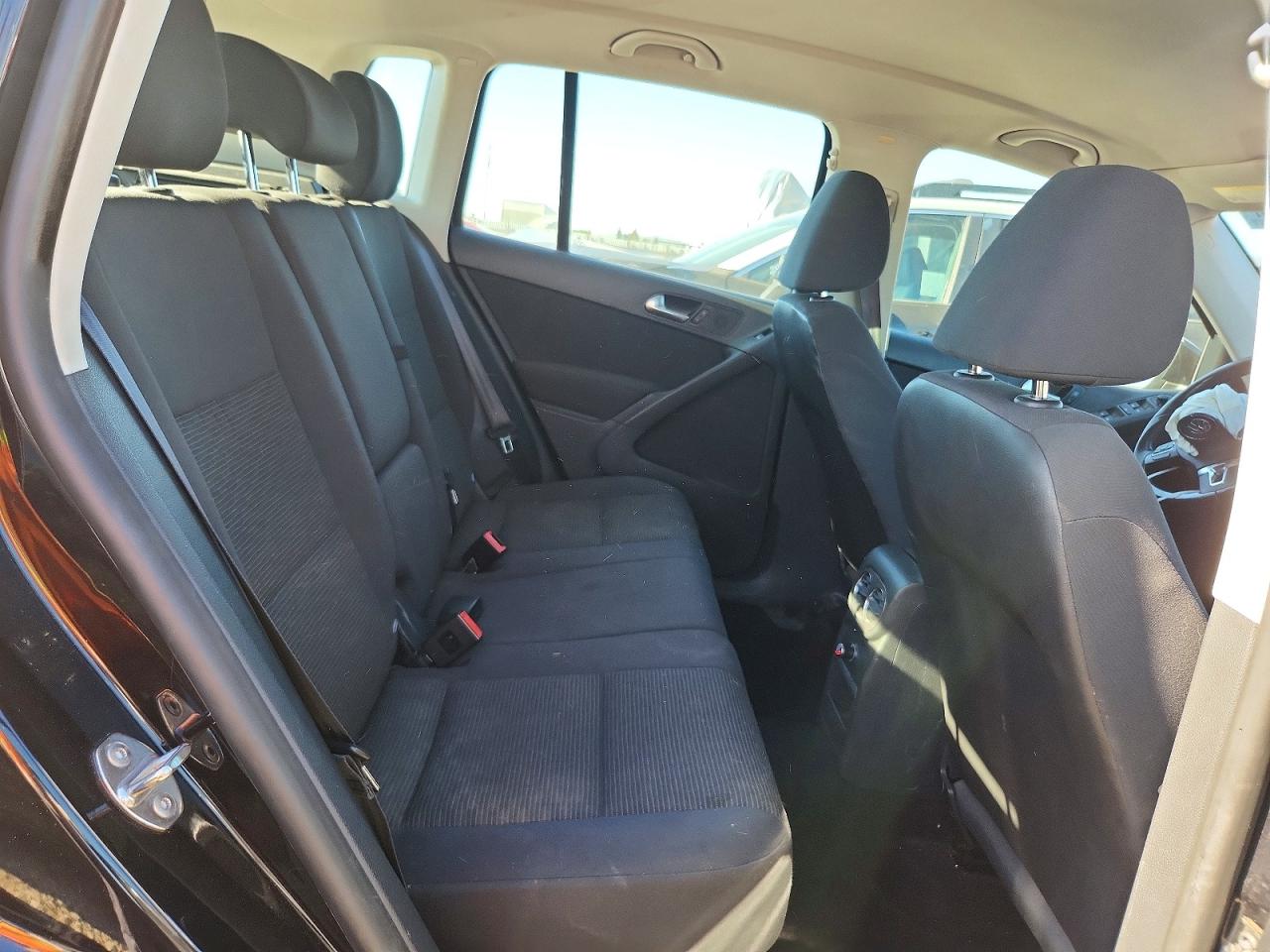 2013 Volkswagen Tiguan S Black vin: WVGAV3AX7DW567145