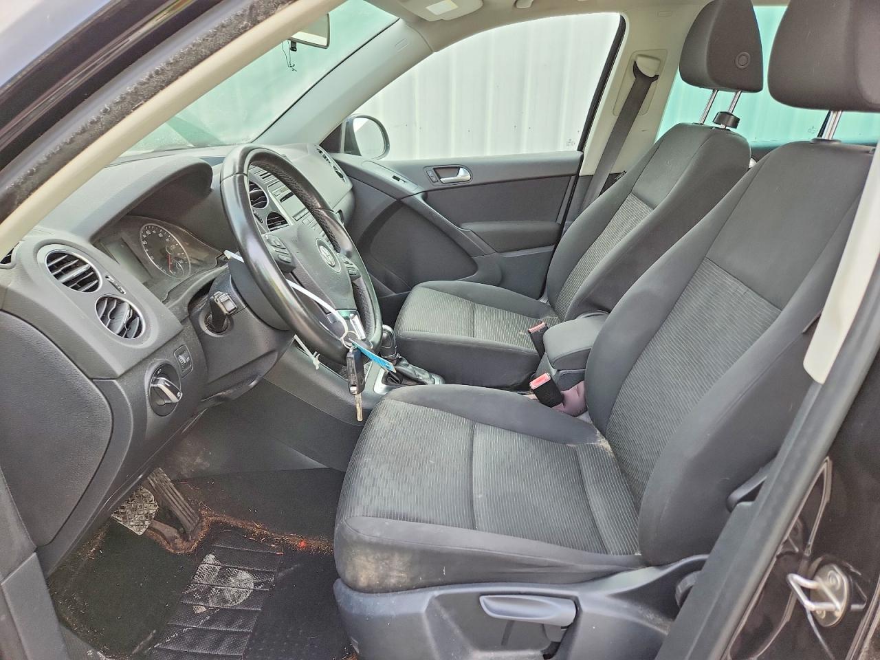 2013 Volkswagen Tiguan S Black vin: WVGAV3AX7DW592000