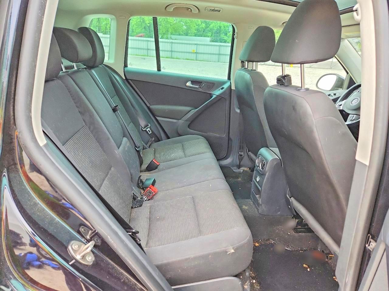 2013 Volkswagen Tiguan S Black vin: WVGAV3AX7DW592000