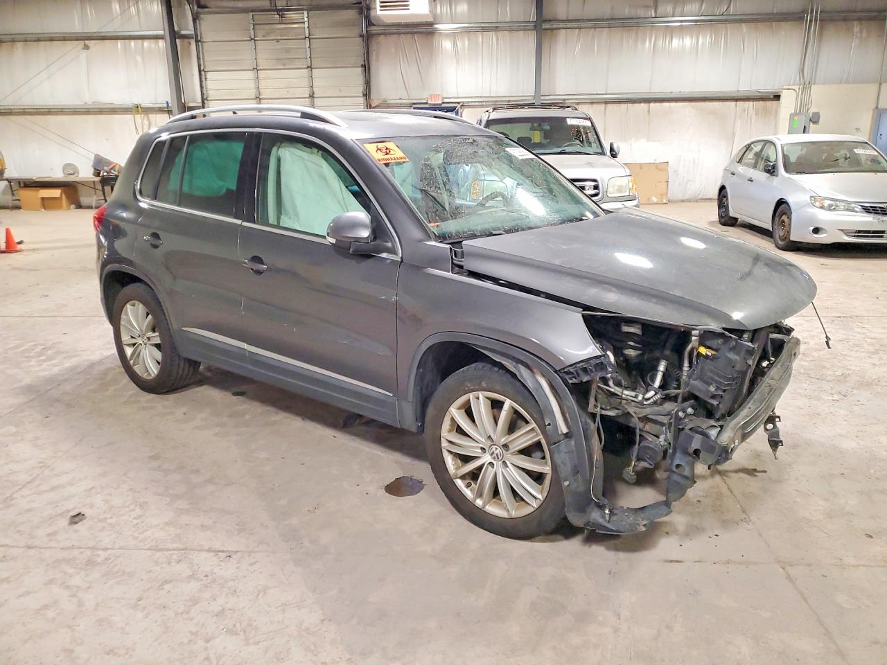 2013 Volkswagen Tiguan S Gray vin: WVGAV3AX7DW592613