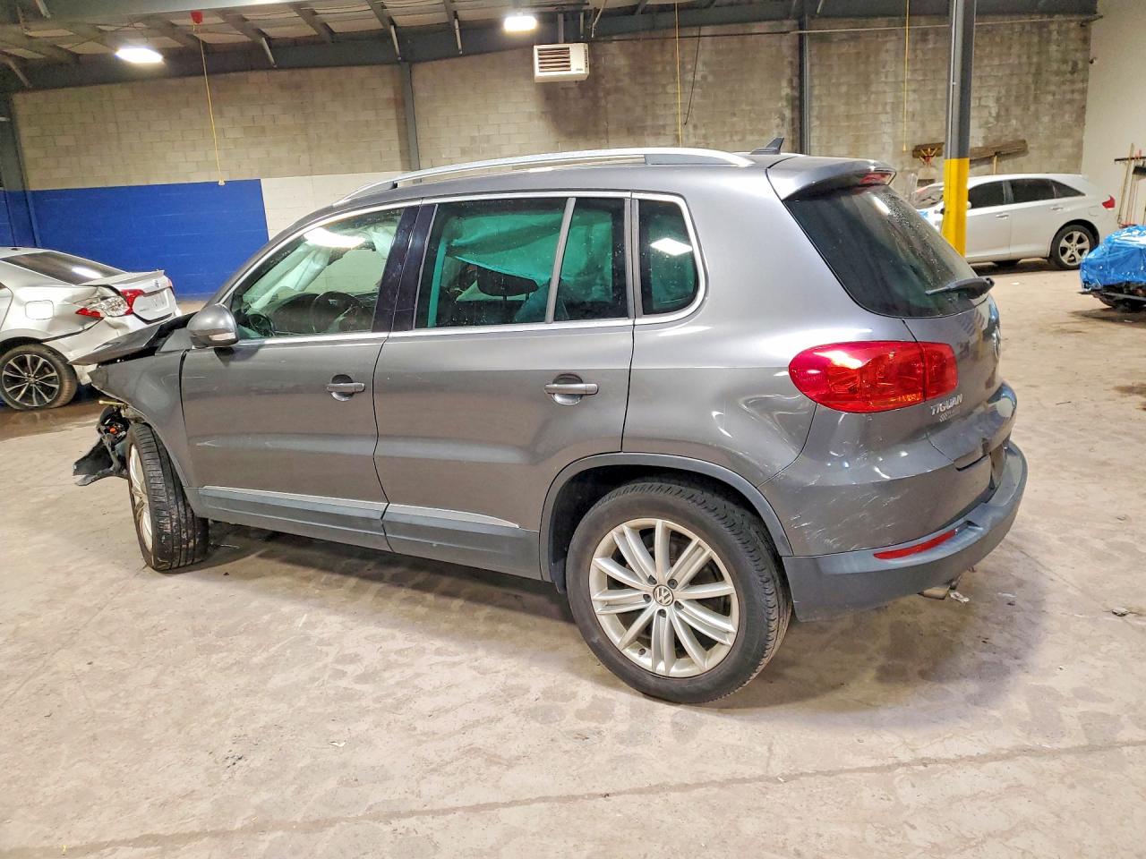 2013 Volkswagen Tiguan S Gray vin: WVGAV3AX7DW592613