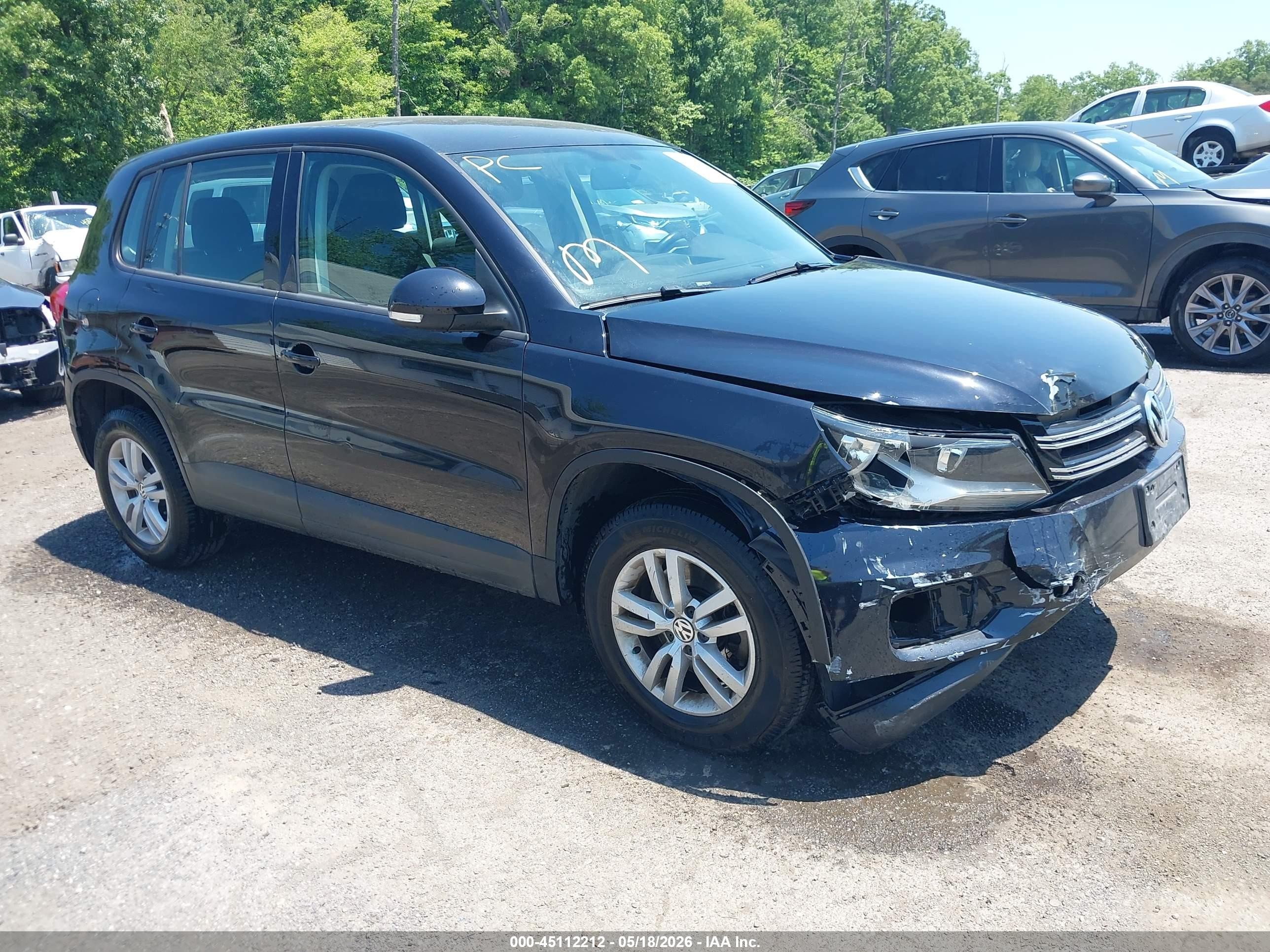 2013 Volkswagen Tiguan S/se/sel Black vin: WVGAV3AX7DW601102