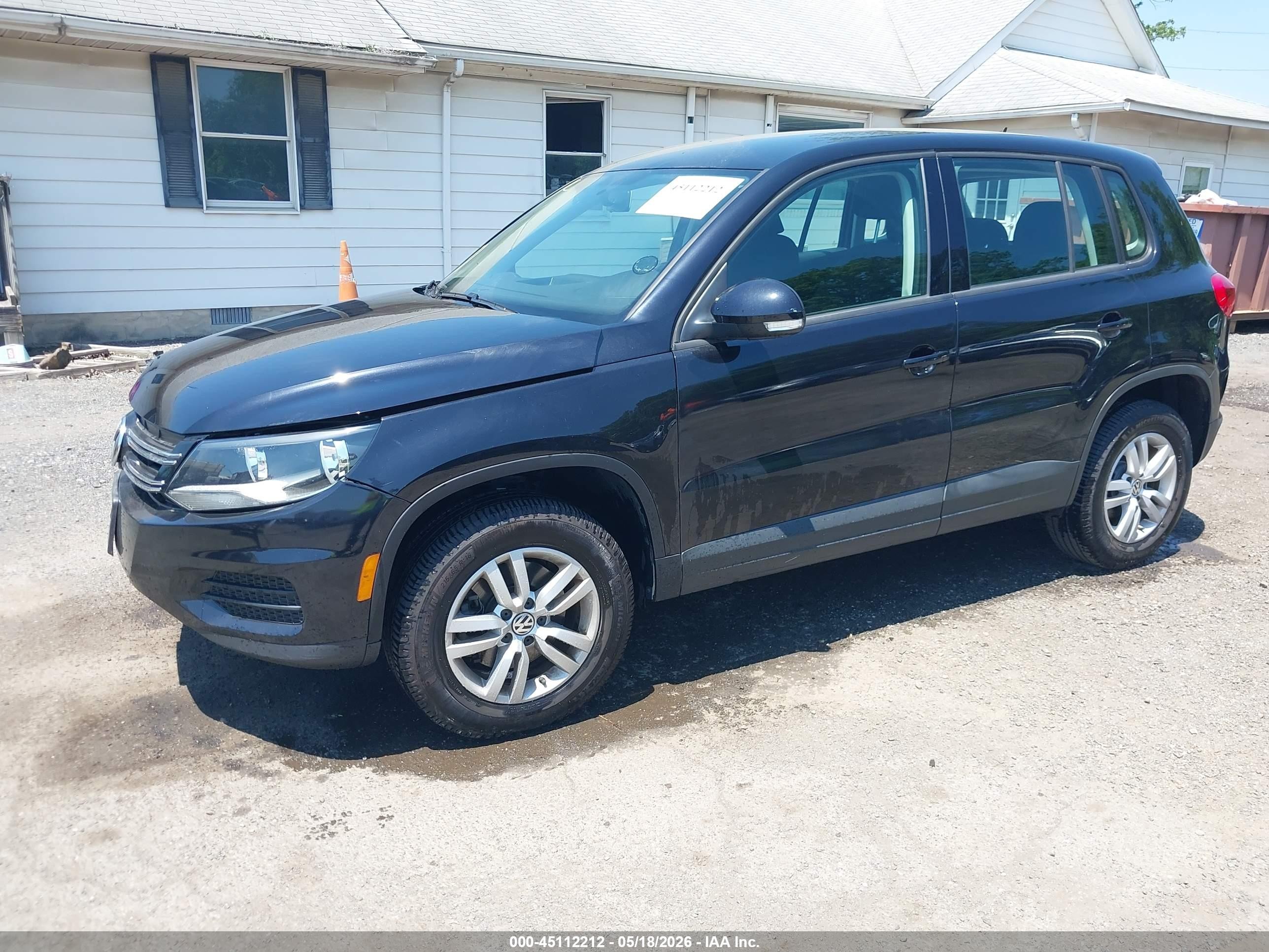 2013 Volkswagen Tiguan S/se/sel Черный vin: WVGAV3AX7DW601102