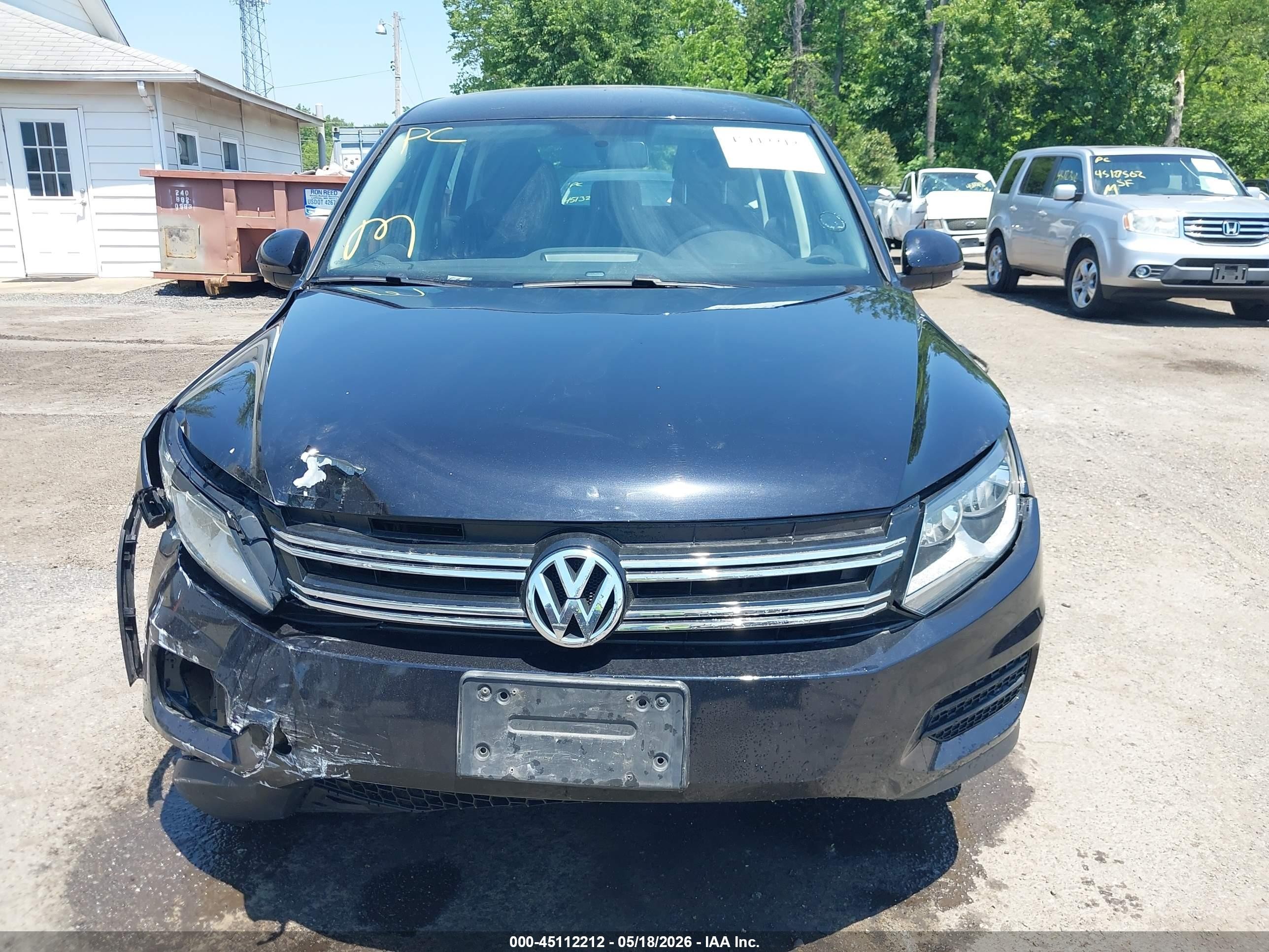 2013 Volkswagen Tiguan S/se/sel Черный vin: WVGAV3AX7DW601102