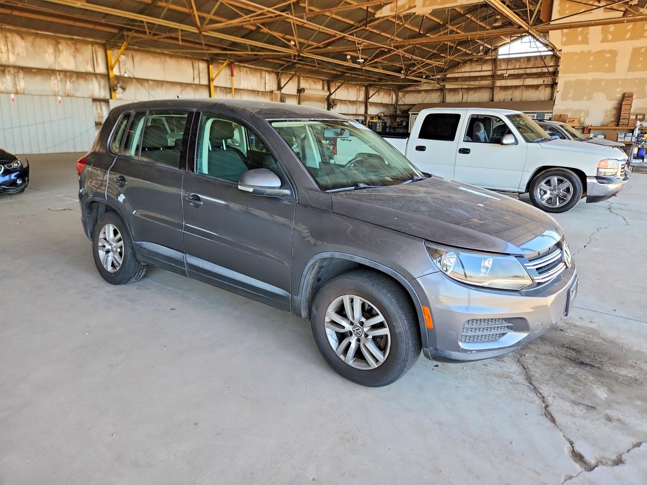 2014 Volkswagen Tiguan S Gray vin: WVGAV3AX7EW509702