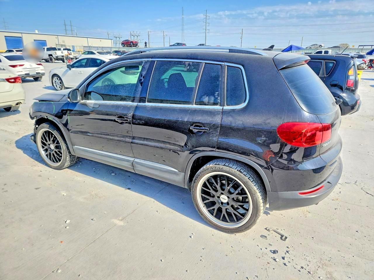 2014 Volkswagen Tiguan S Black vin: WVGAV3AX7EW528024
