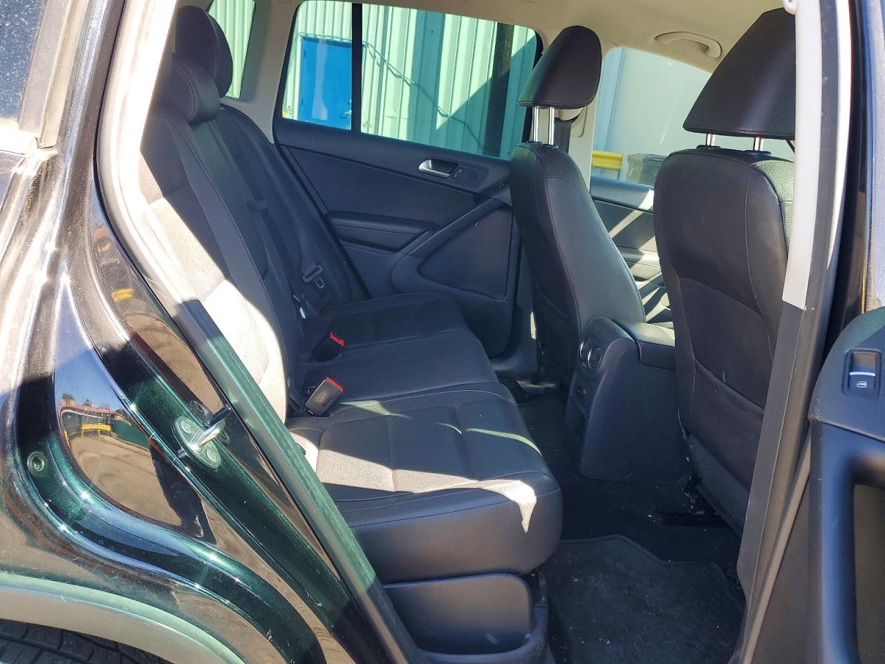 2014 Volkswagen Tiguan S Black vin: WVGAV3AX7EW554171