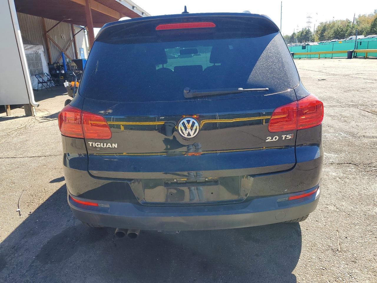2014 Volkswagen Tiguan S Black vin: WVGAV3AX7EW554171