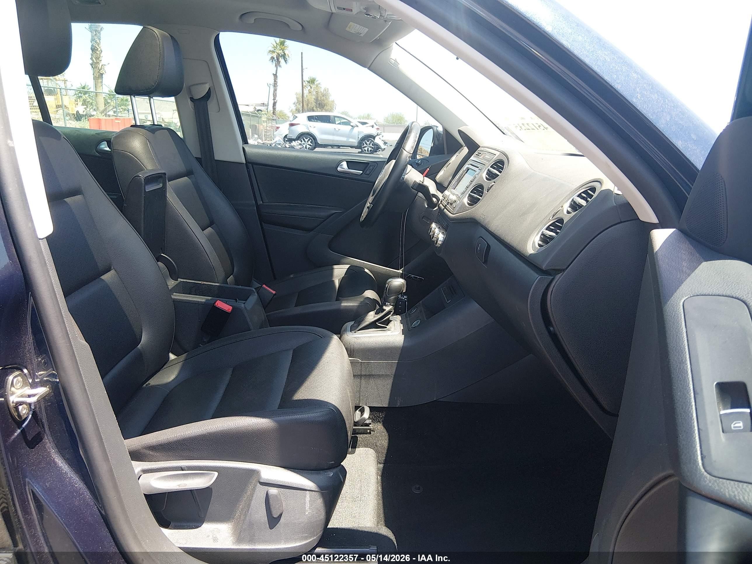 2014 Volkswagen Tiguan Sel Blue vin: WVGAV3AX7EW559659