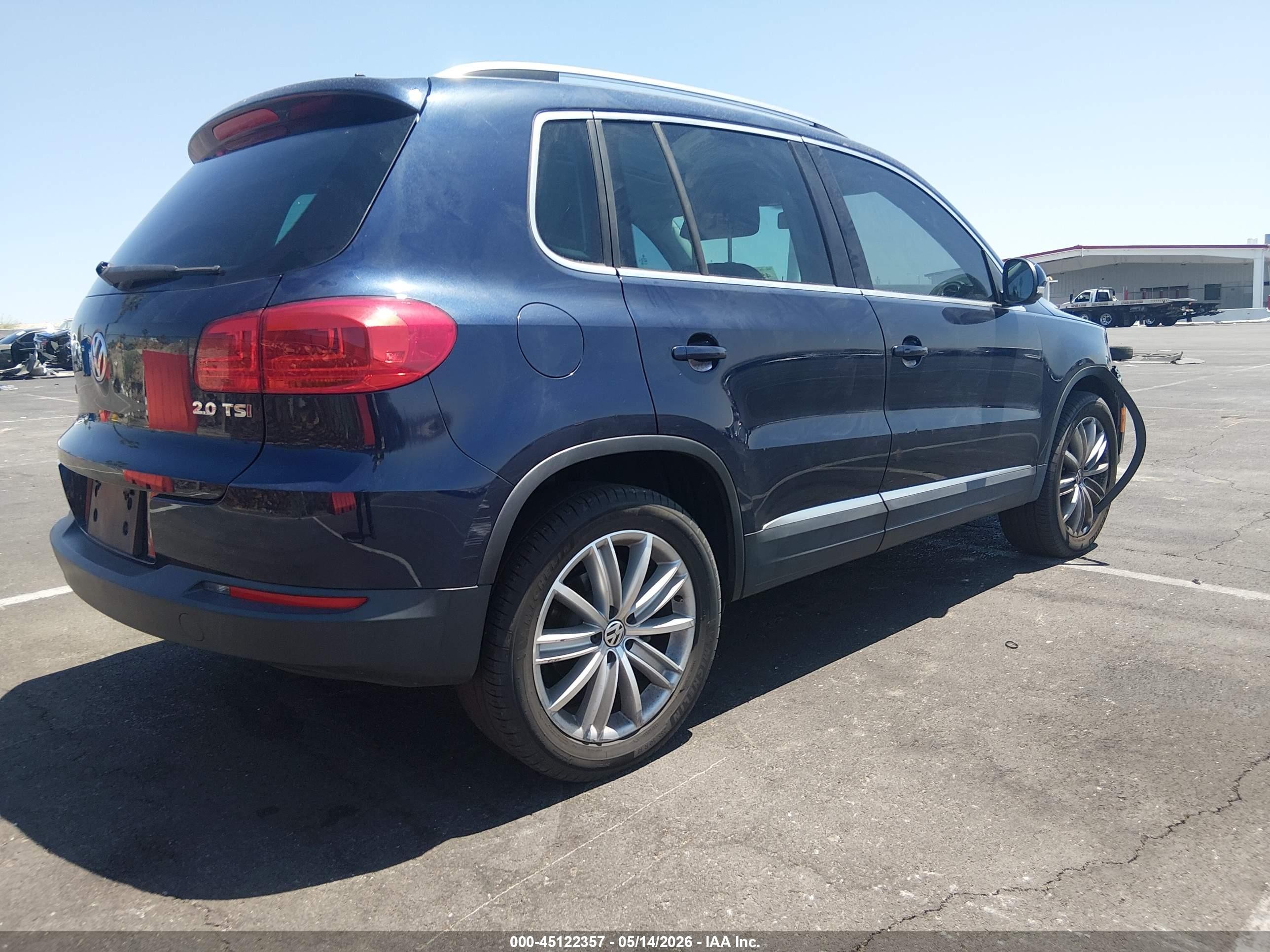 2014 Volkswagen Tiguan Sel Blue vin: WVGAV3AX7EW559659