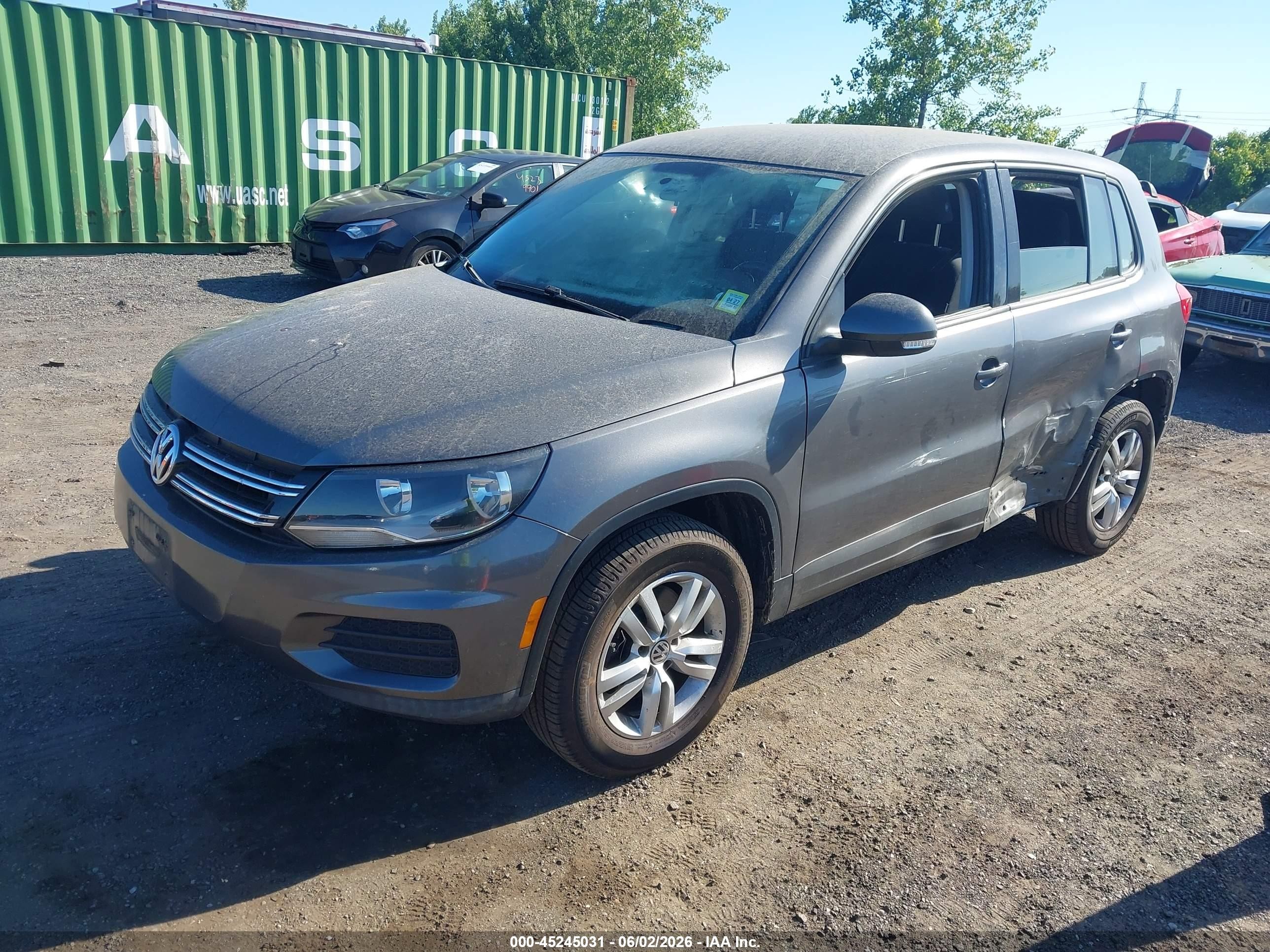 2014 Volkswagen Tiguan S Gray vin: WVGAV3AX7EW600288
