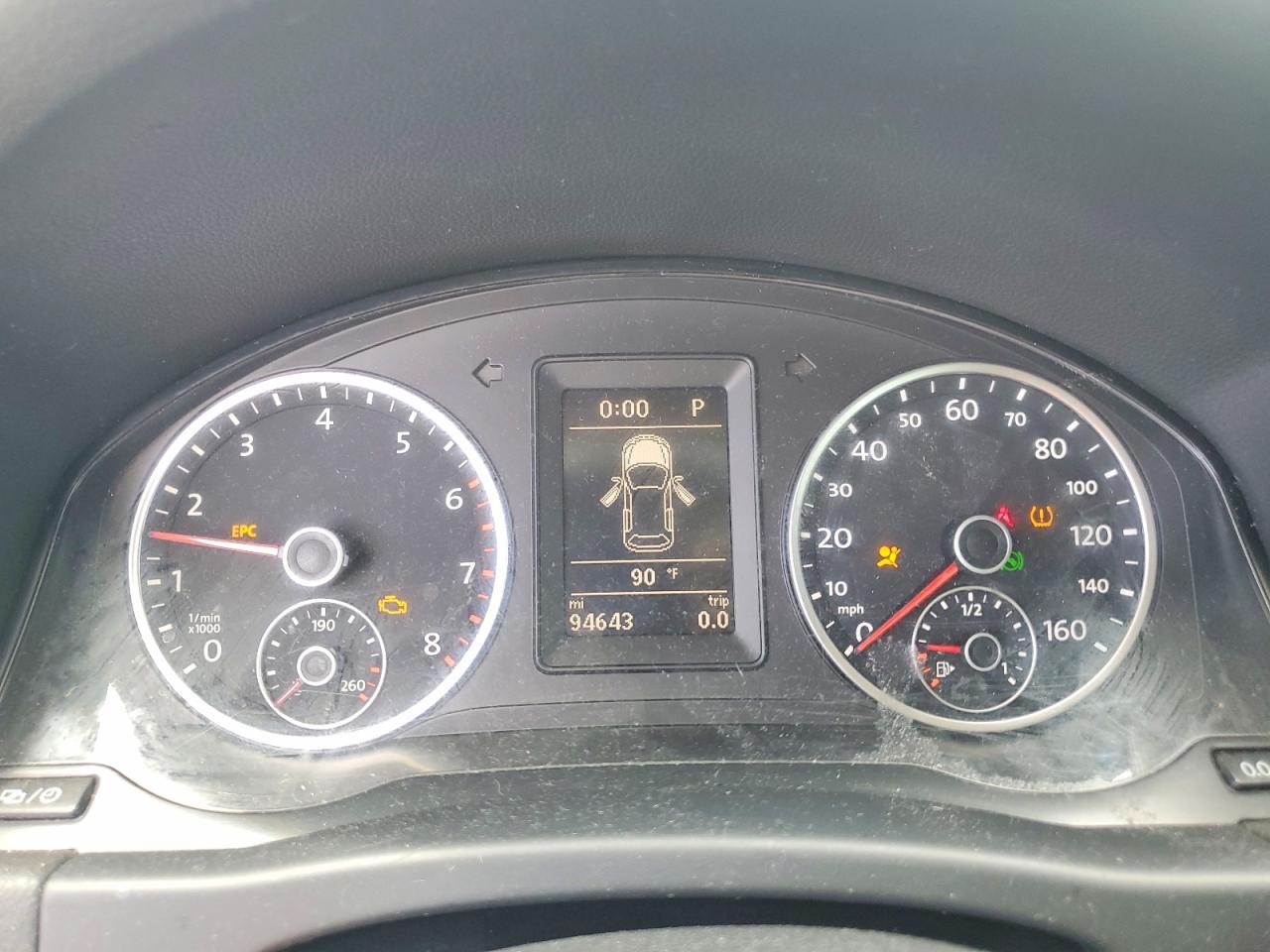 2013 Volkswagen Tiguan S White vin: WVGAV3AX8DW598291