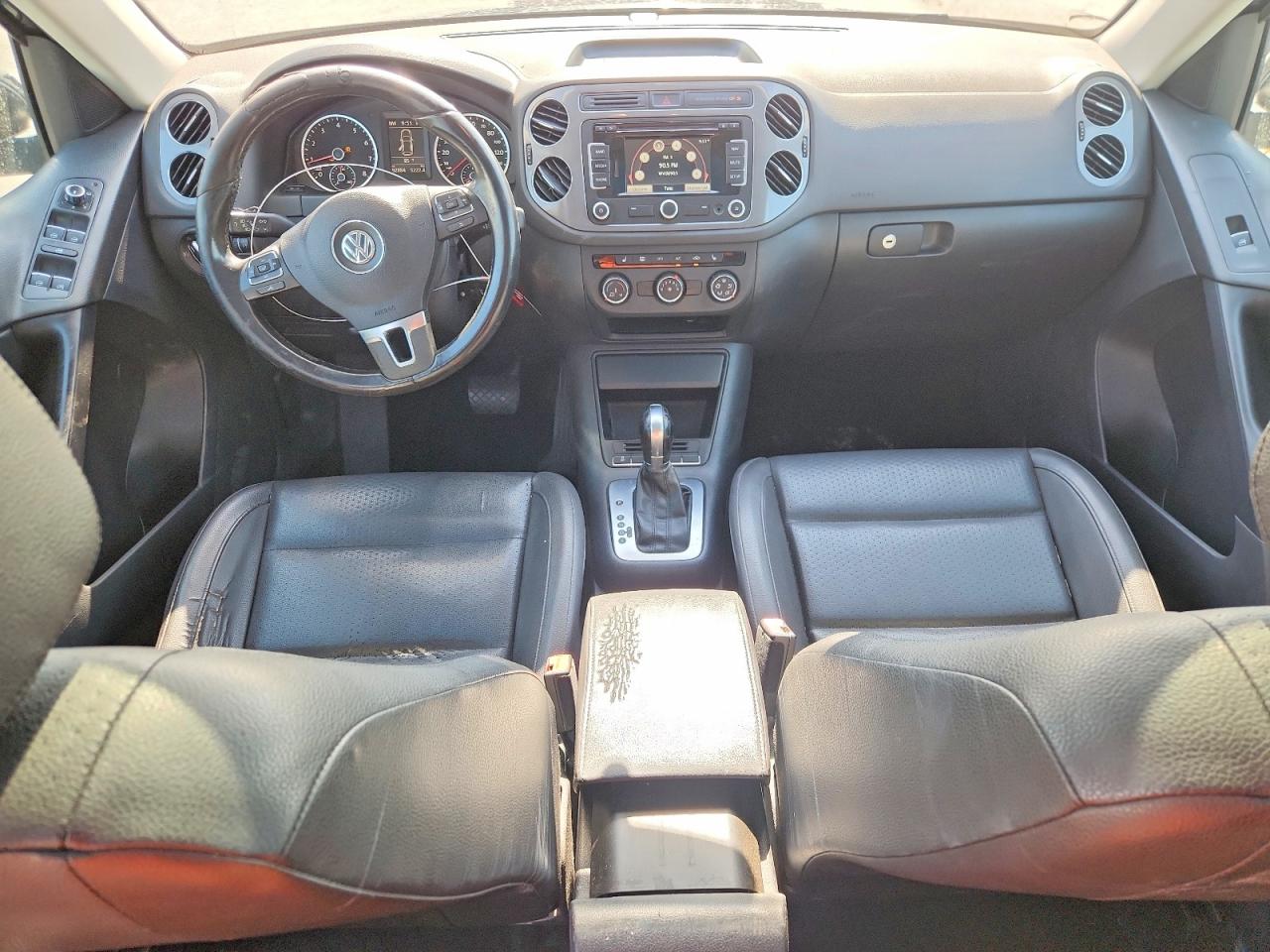 2013 Volkswagen Tiguan S Черный vin: WVGAV3AX8DW600900